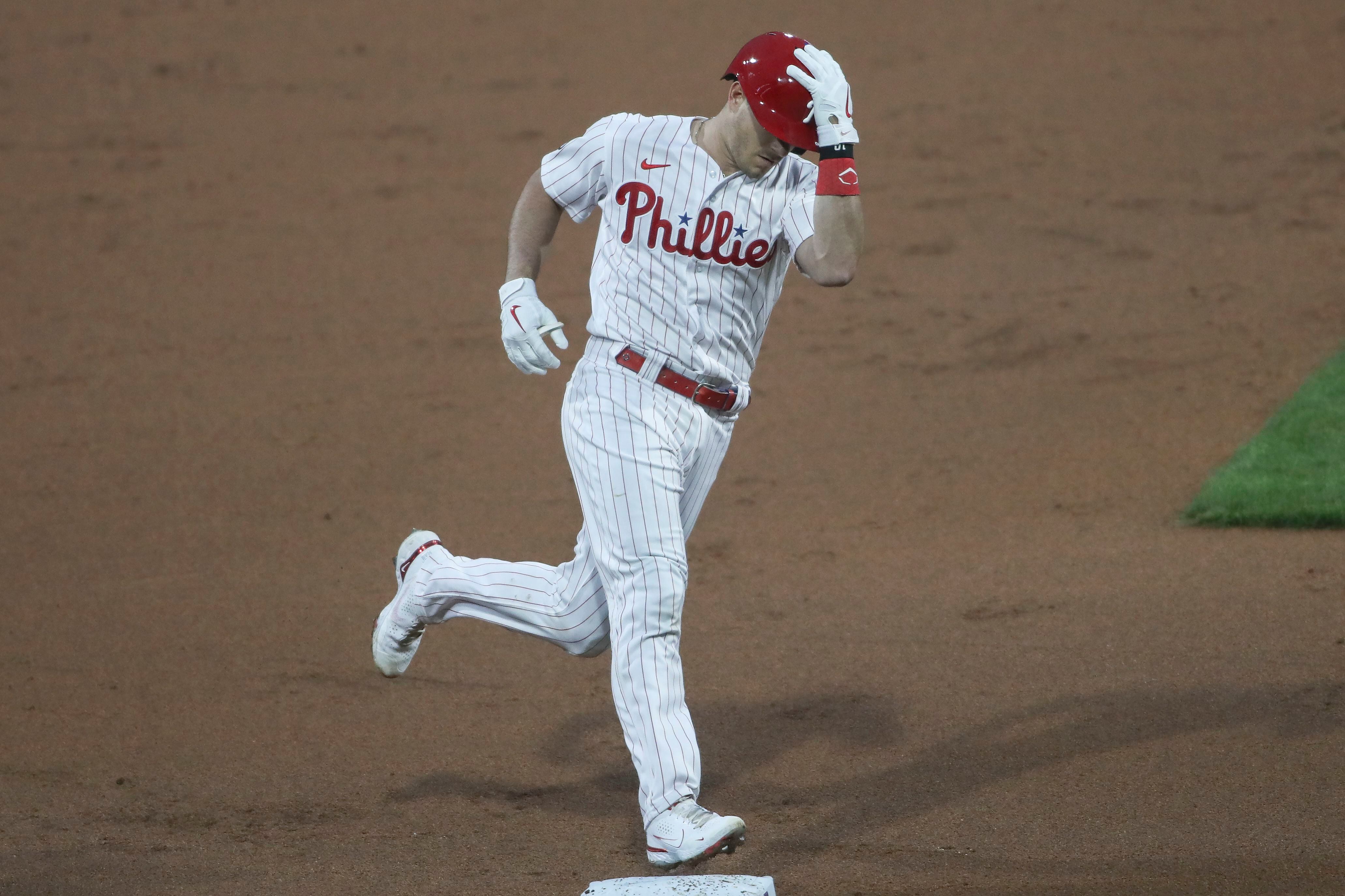 Resilient Phillies send Braves home with nail-biting Game 4 win