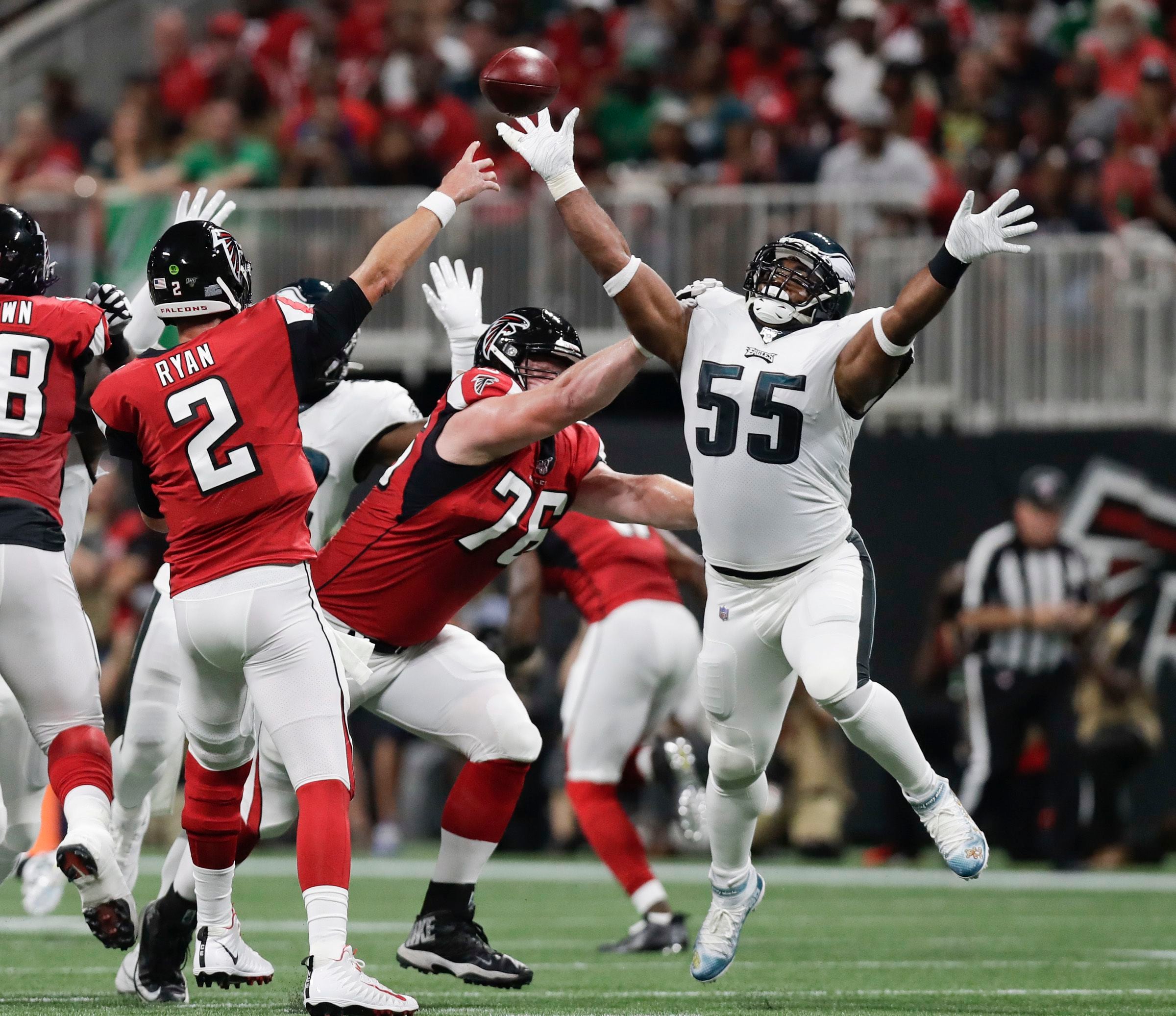 He was a legend tonight': Eagles applaud a demonstrative Carson Wentz's  effort, leadership despite falling short at Falcons 