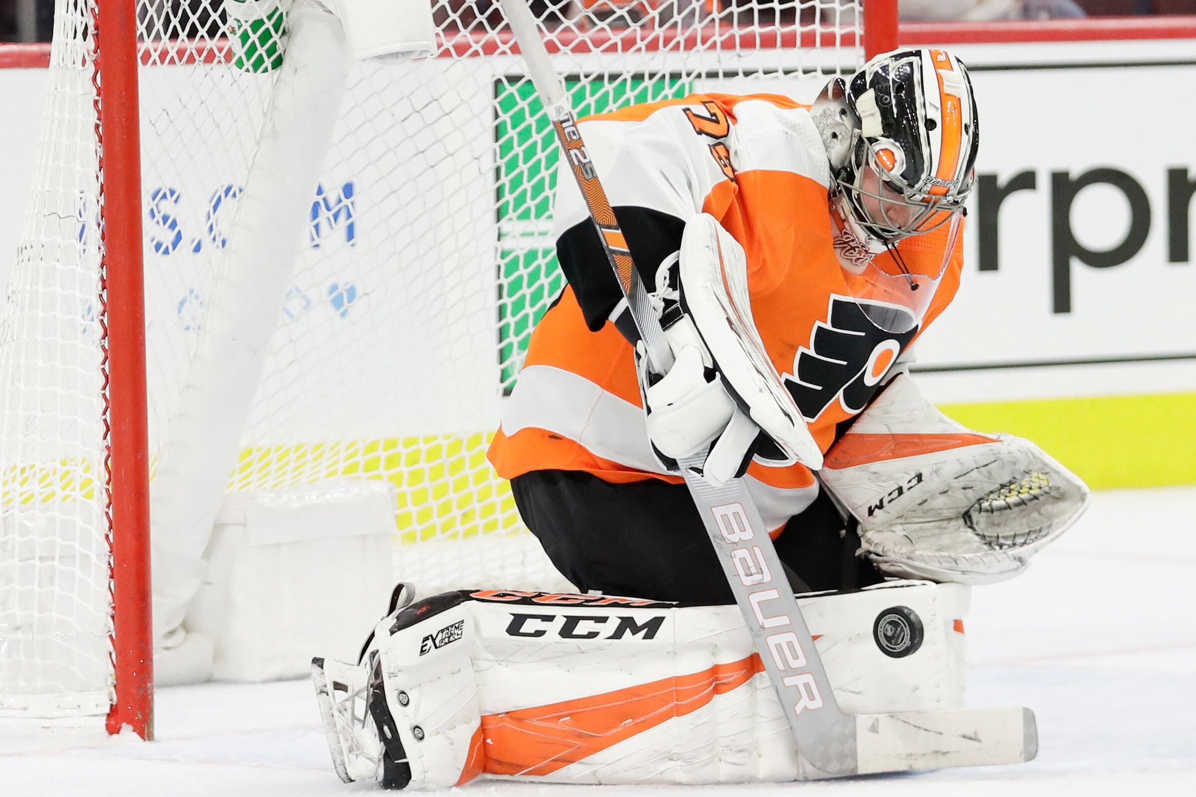 Undefeated goalie Carter Hart 'has been a key' to the Flyers' early success