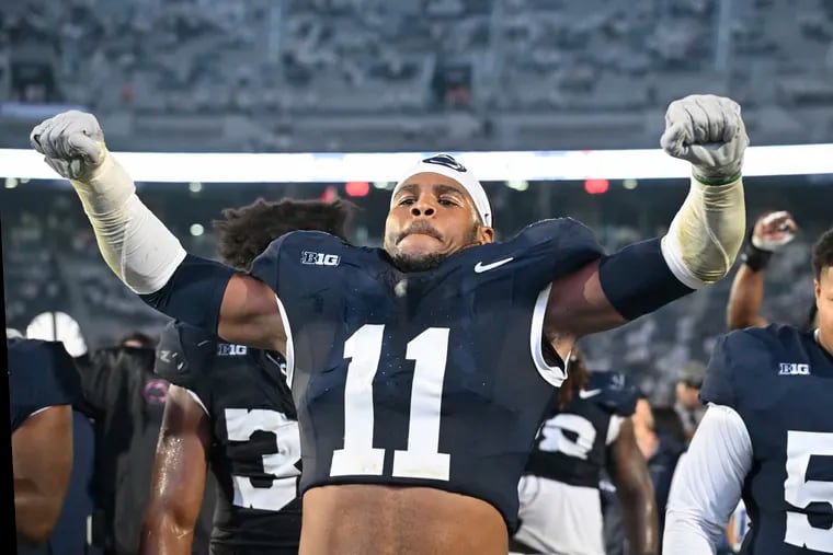 Penn State defensive end Abdul Carter celebrates after a 21-7 win over Illinois on Sept. 28.