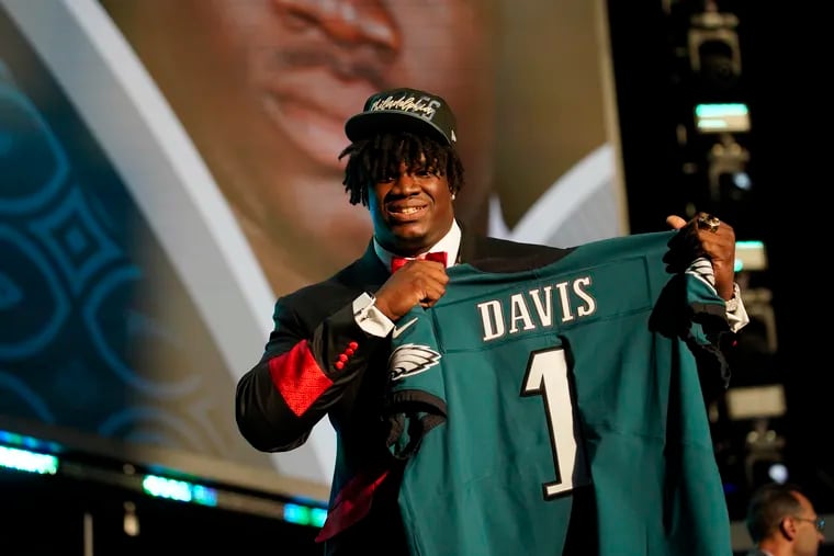 Eagles trade up to draft Jordan Davis, the defensive tackle from
