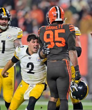 Patrick Mahomes, JJ Watt React to Myles Garrett Mason Rudolph Helmet Hit