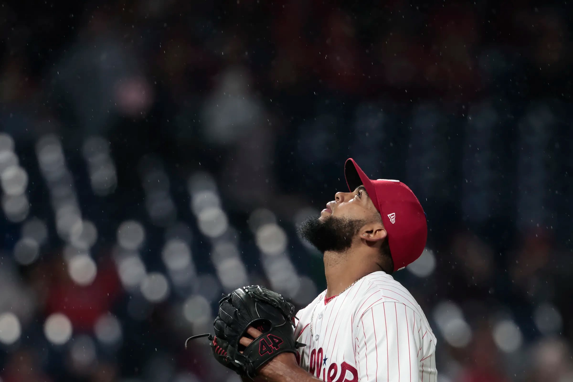 Phillies' Seranthony Domínguez learning not to dwell on getting