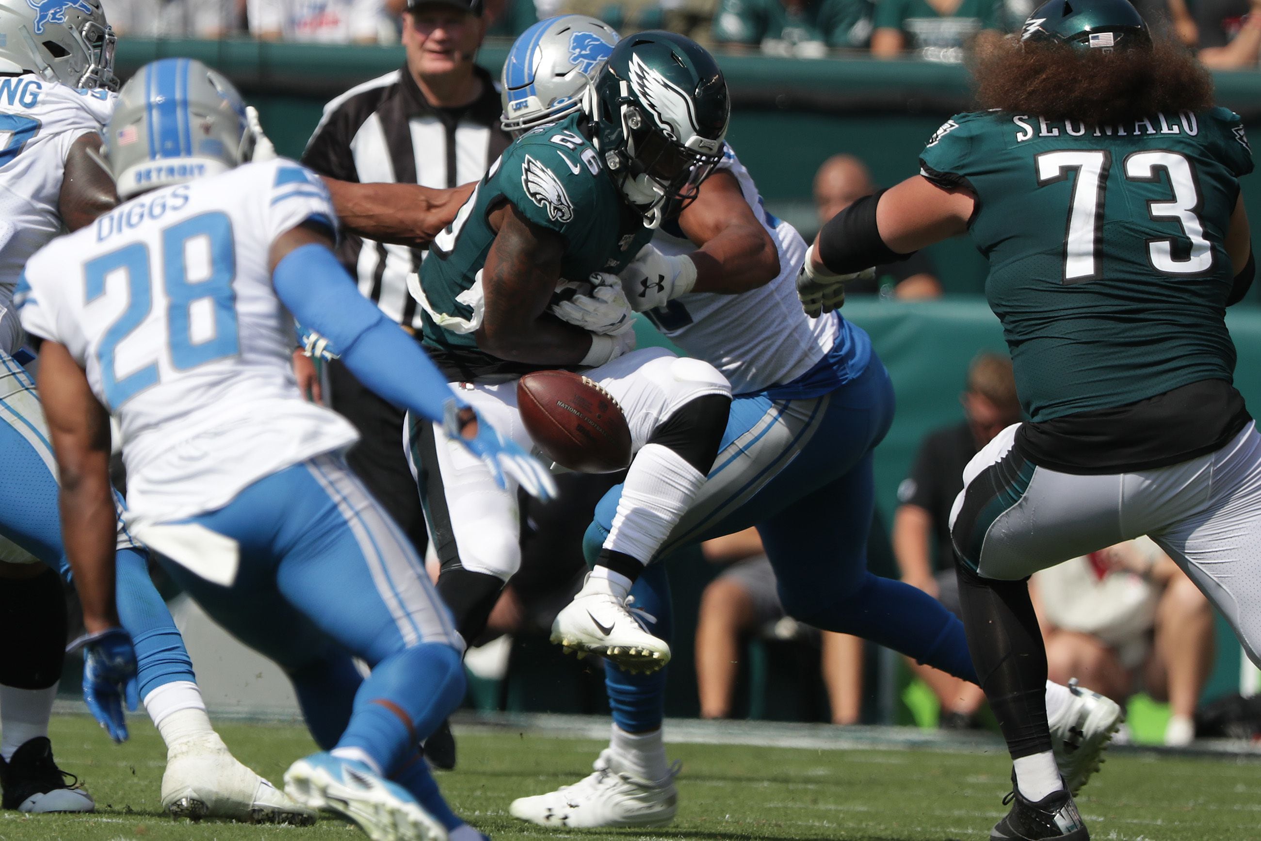 REPLAY: Eagles, Carson Wentz lose first game of season, 24-23 to Lions –  Daily Local