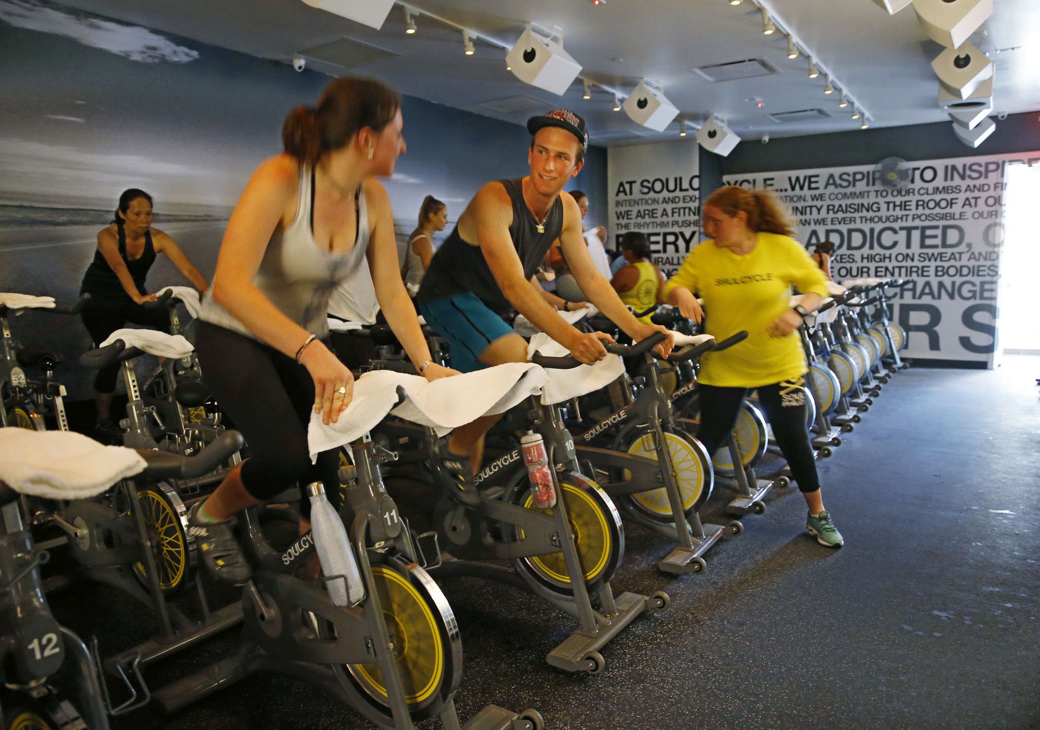 Mini-fitness centers going gangbusters in the burbs