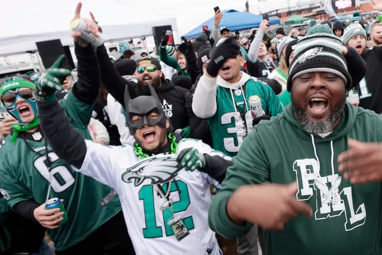 Tailgating Eagles fans predict a 'blowout' for the Birds as they face off  against the Giants