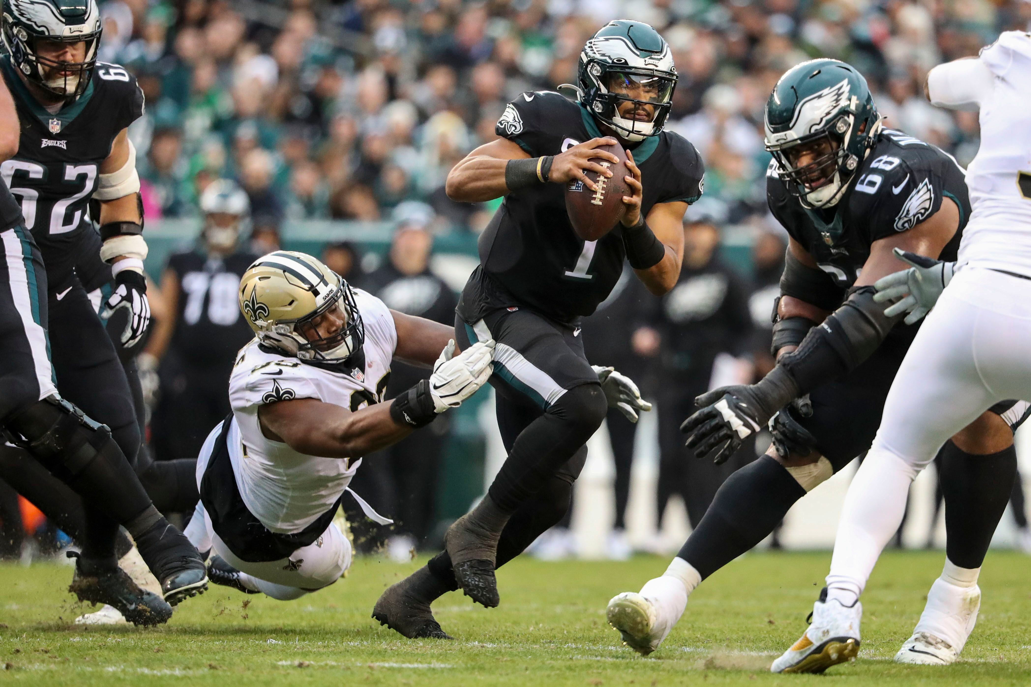 Hurts Continues Black Quarterback Tradition in Philly