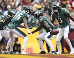 Eagles strike first vs. Steelers with an A.J. Brown touchdown