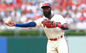 Phillies' Josh Harrison (wrist) placed on 10-day injured list