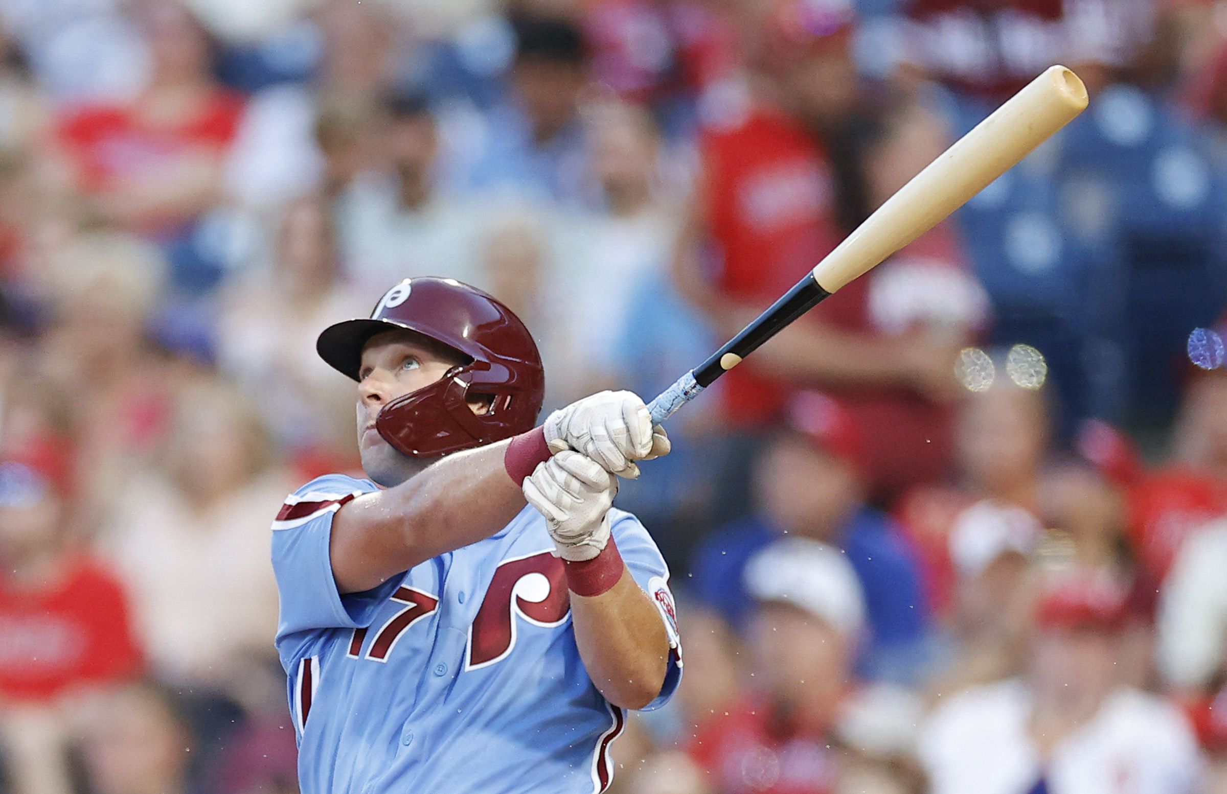 Noah Syndergaard picks up his first win as a Phillie thanks to rain