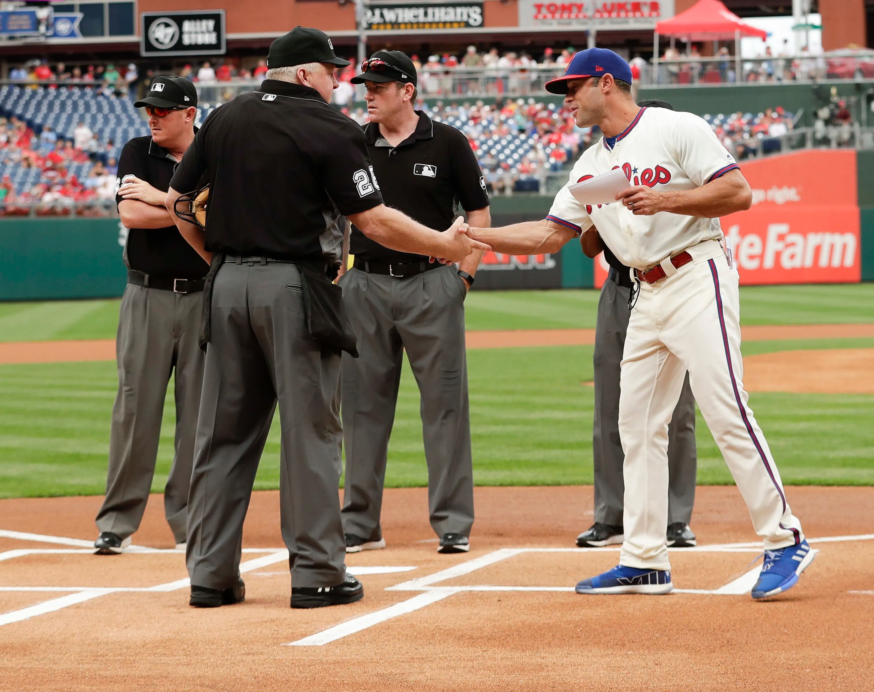 Phillies finish season with 4-3 loss to Marlins