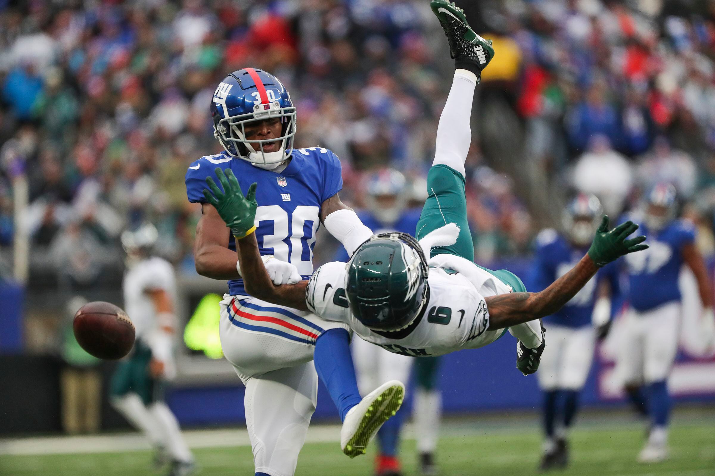 Philadelphia Eagles running back Miles Sanders (26) warms up before an NFL  football game against the New York Giants on Sunday, Dec. 11, 2022, in East  Rutherford, N.J. (AP Photo/Adam Hunger Stock