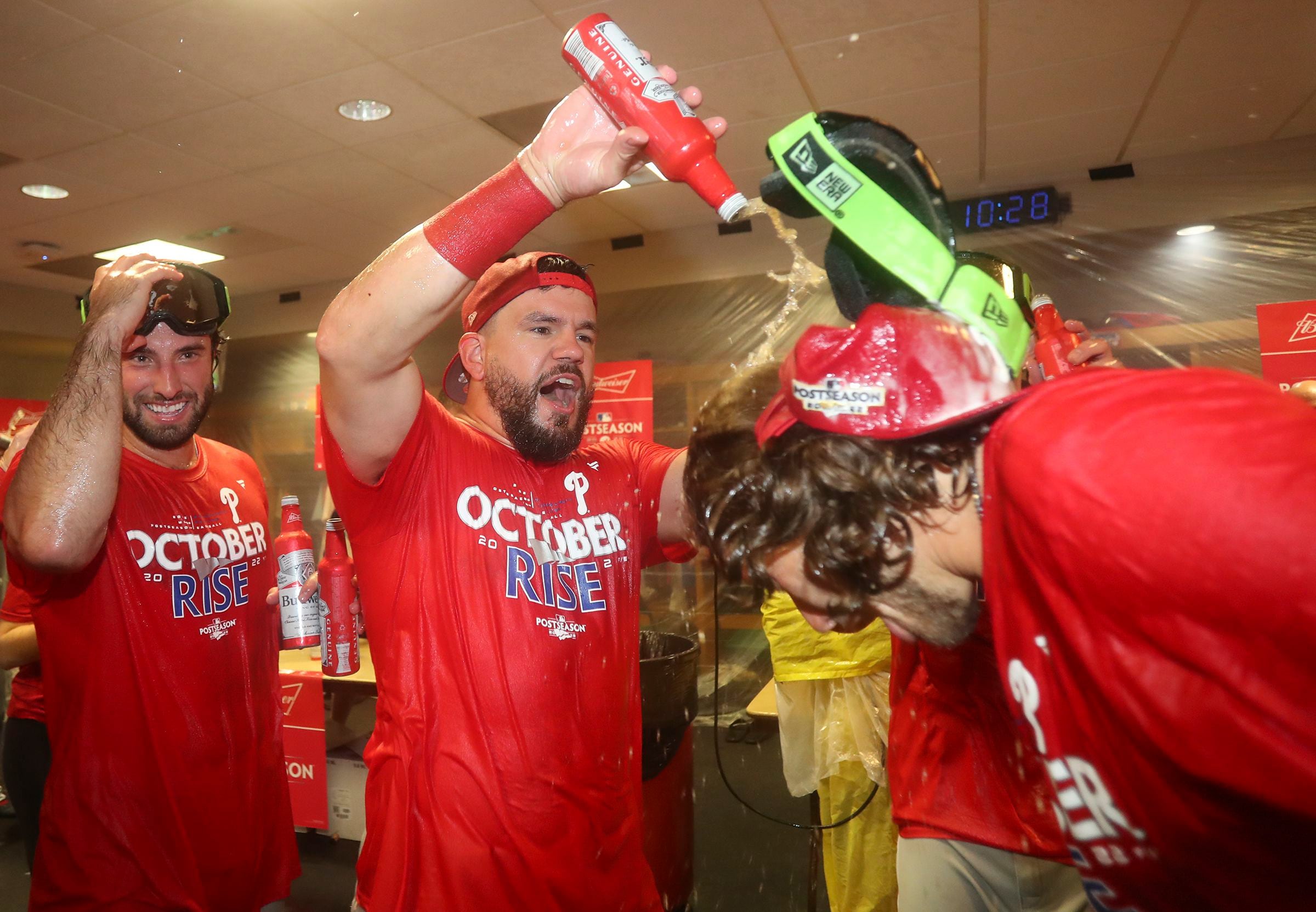 Phillies Red October: fans flock to team store after wild card clincher