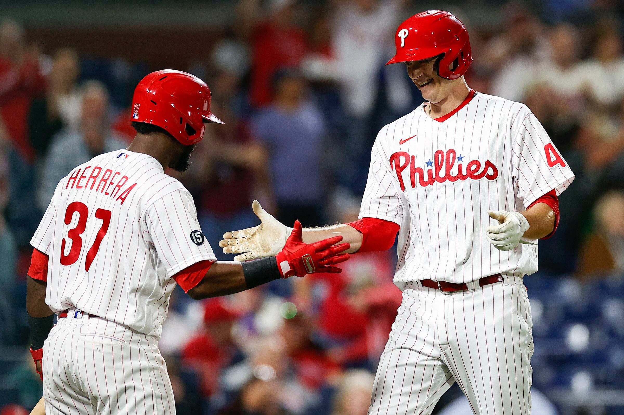 Ronald Torreyes' homer helps Phillies erase 6-run deficit to beat Pirates,  gain on Braves