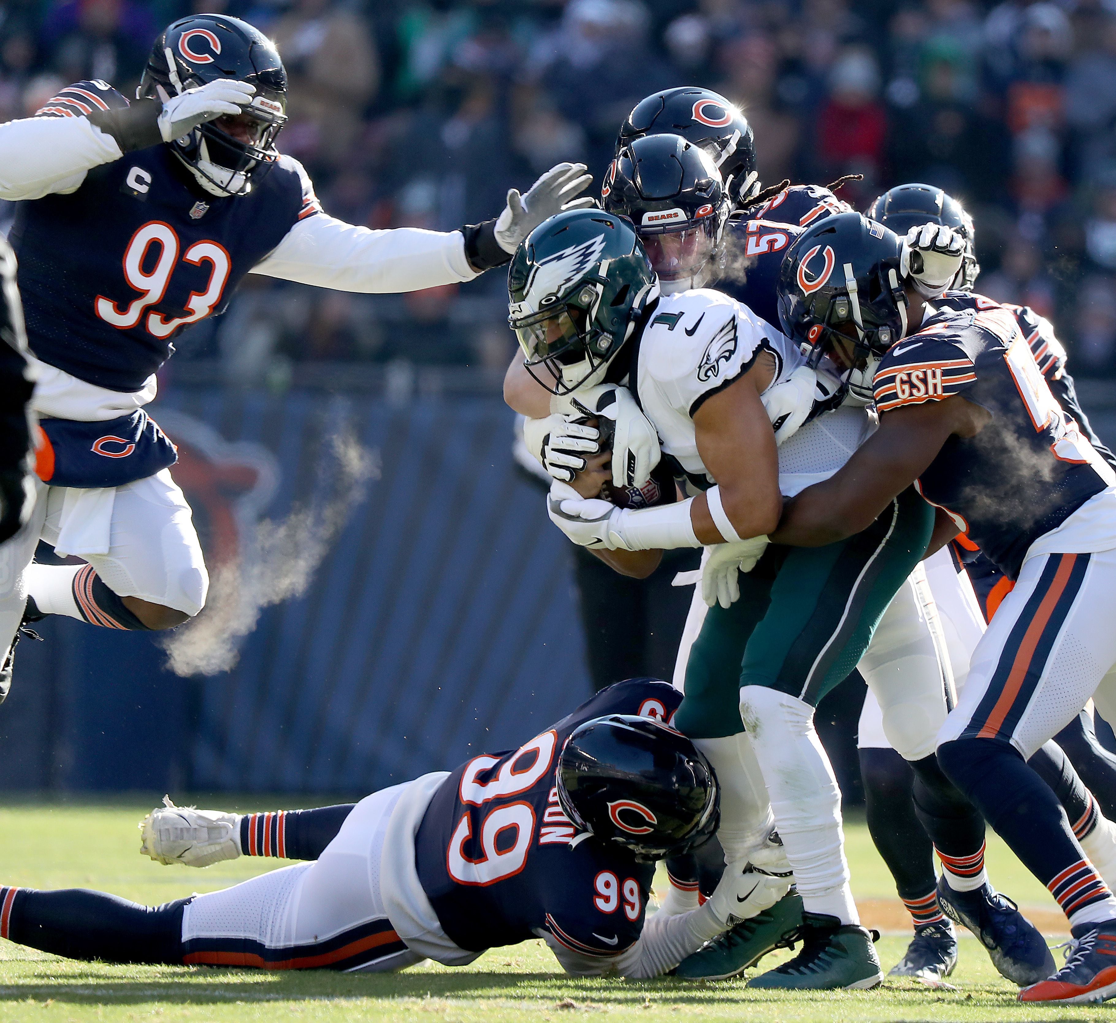 Eagles-Bears analysis: The Birds survive in Chicago, coming away with an  ugly 25-20 win