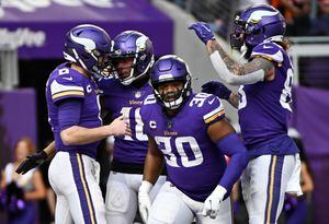 Minnesota Vikings at Buffalo Bills odds, picks and predictions