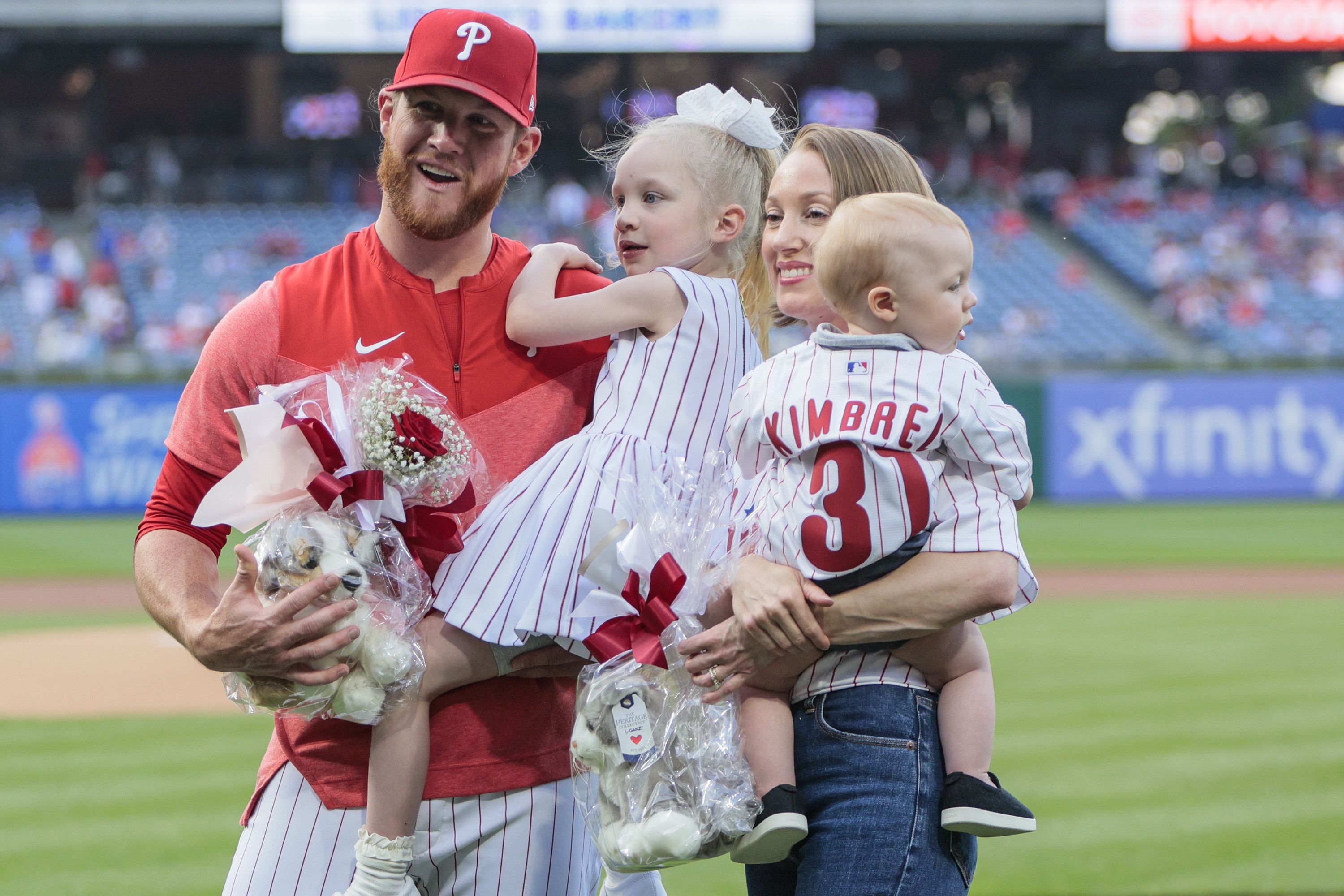 Craig Kimbrel's dad celebrates save No. 400 : r/baseball