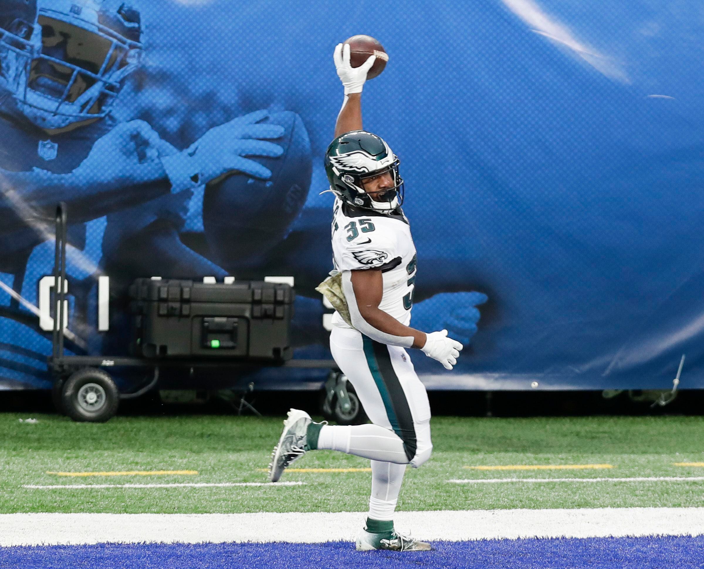 Philadelphia Eagles tight end Tyree Jackson (80) runs against the New York  Giants during an NFL football game Sunday, Dec. 11, 2022, in East  Rutherford, N.J. (AP Photo/Adam Hunger Stock Photo - Alamy