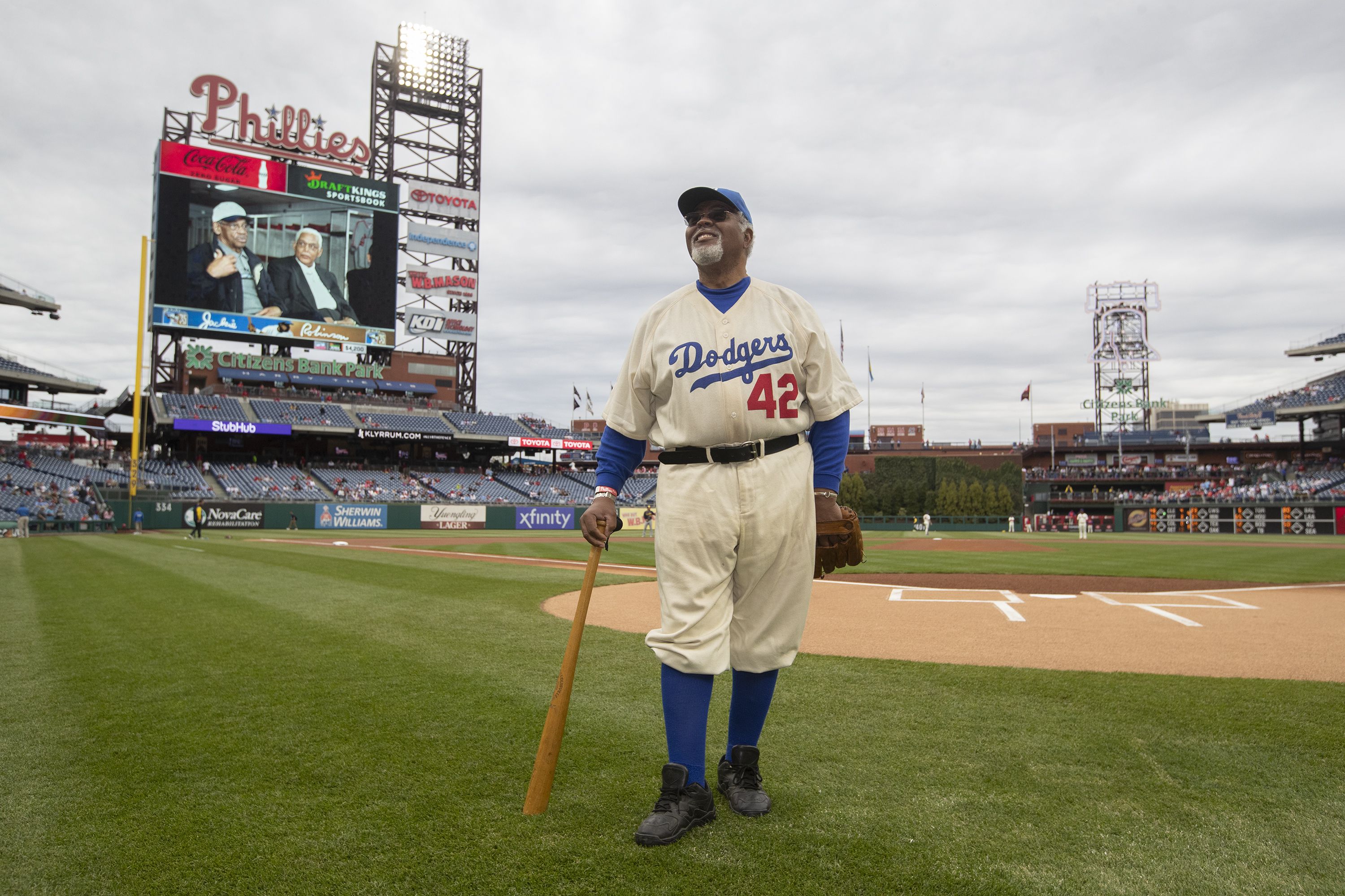 Phillies lose to the Brewers 7 to 5 – NBC10 Philadelphia