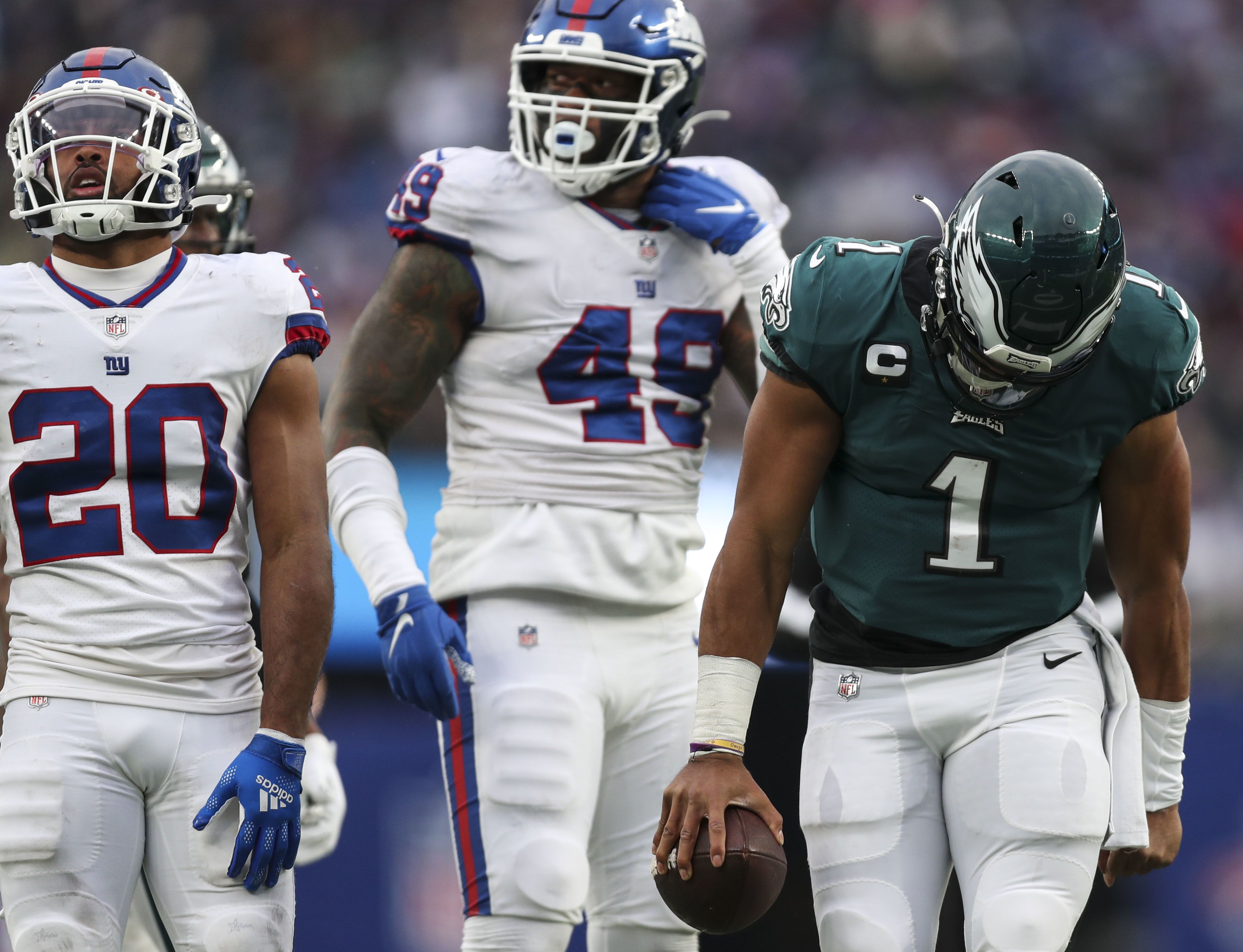 Jalen Hurts, Eagles' offense smothered in loss to New York Giants