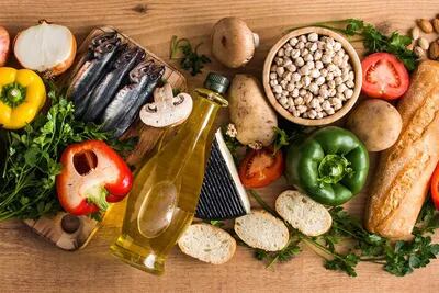 A cardiologist on the new Pesco-Mediterranean diet, and what’s best for ...