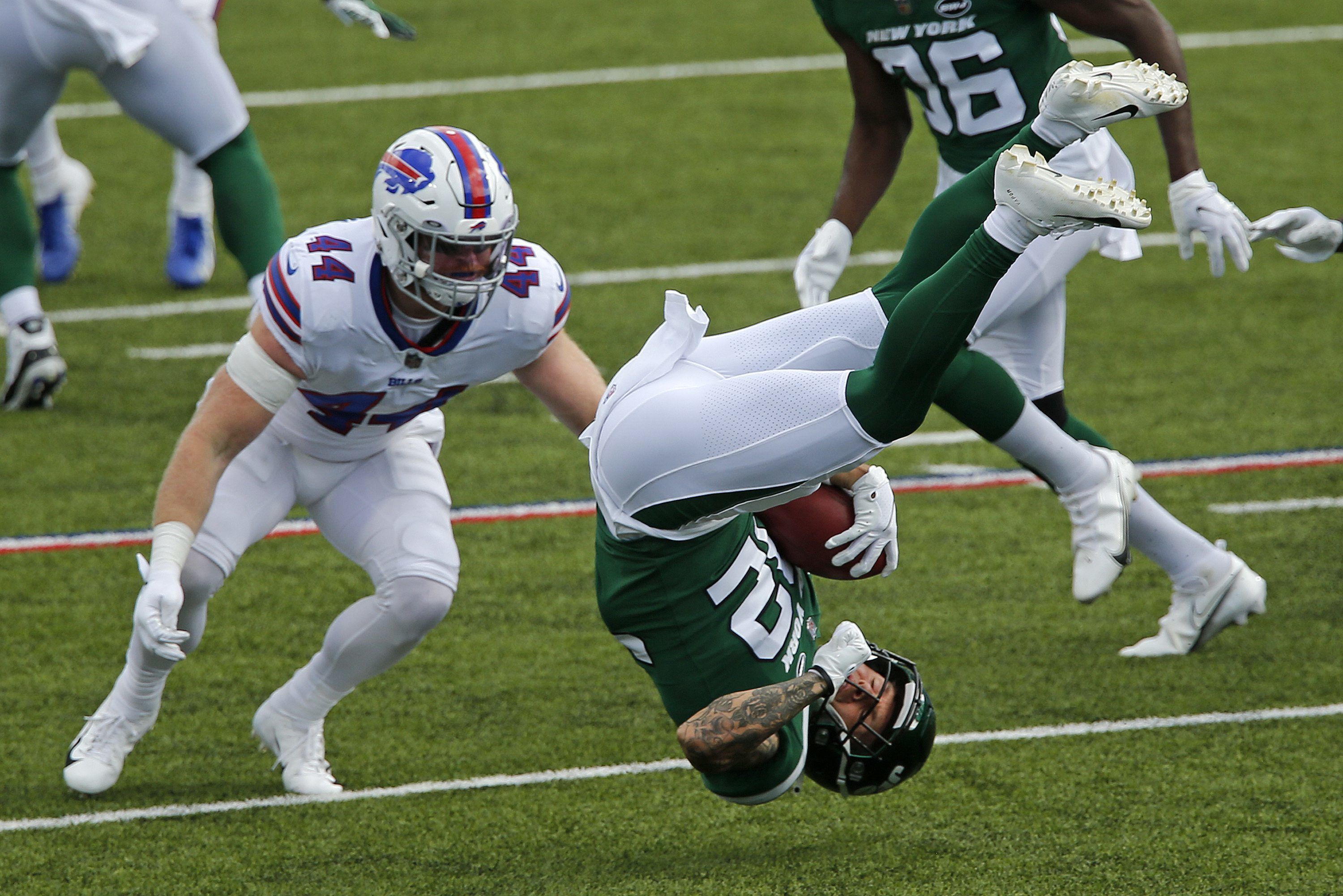 Fullback Don Perkins (43) runs against the then brand new