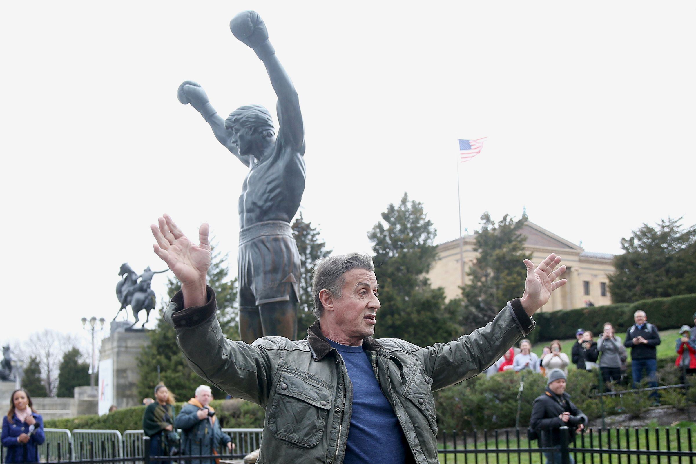 Stallone surprises fans with visit to iconic 'Rocky' statue