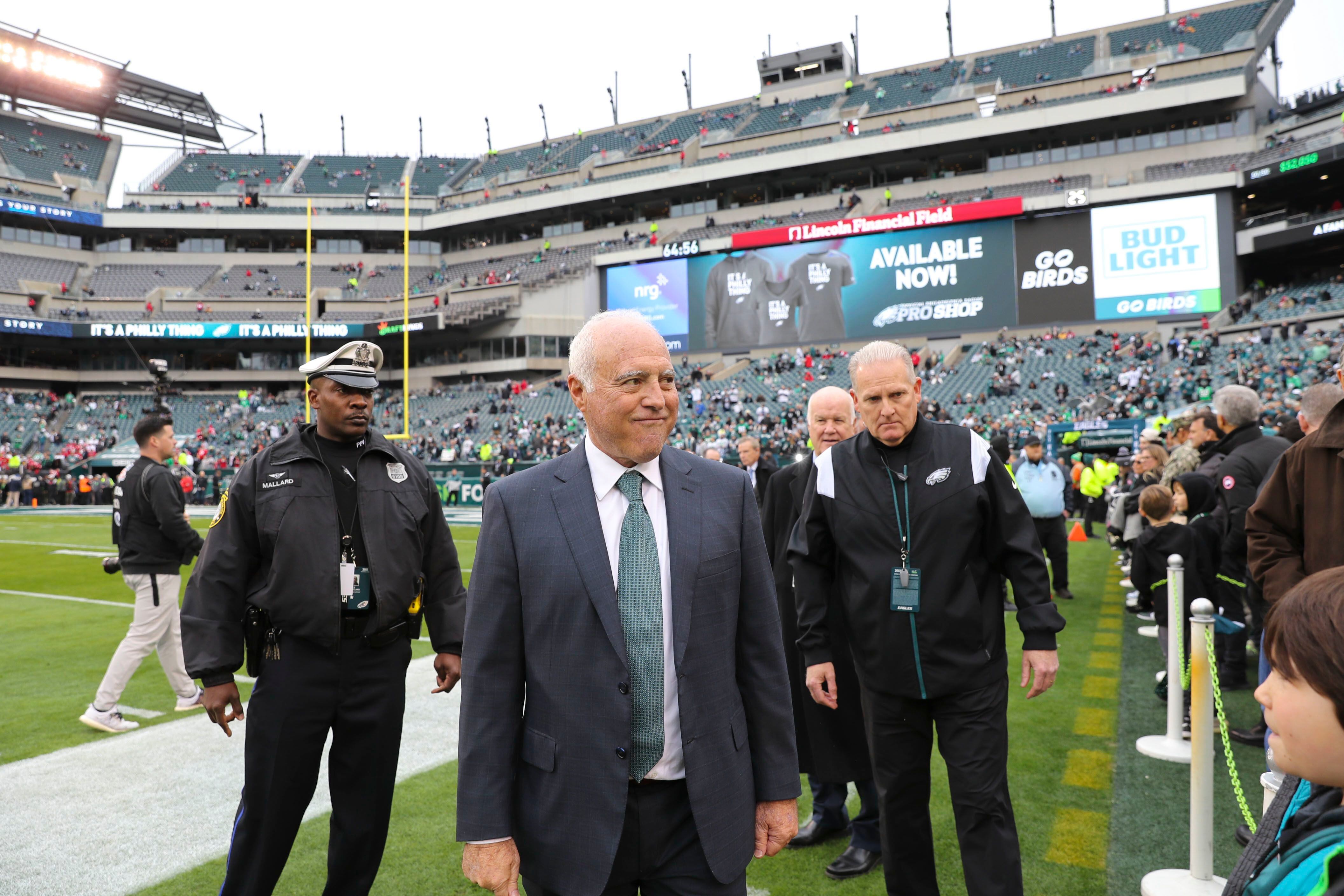 Brock roast,' jeers and cheers: See Eagles fans gear up for the NFC  championship game