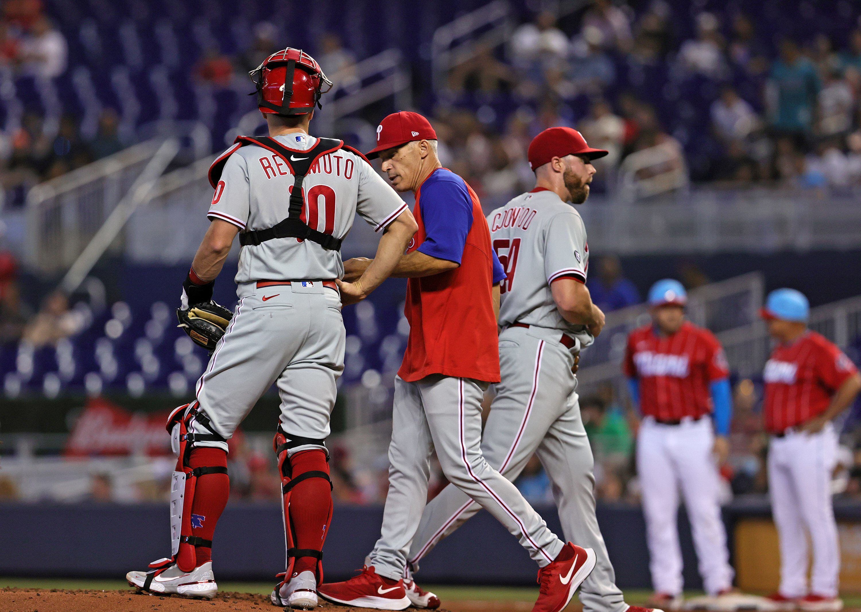 Padres lose bullpen game to drop series to Reds