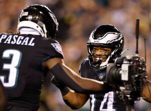 Recap: A.J. Brown and the Eagles torch the Titans, 35-10 - Music City  Miracles