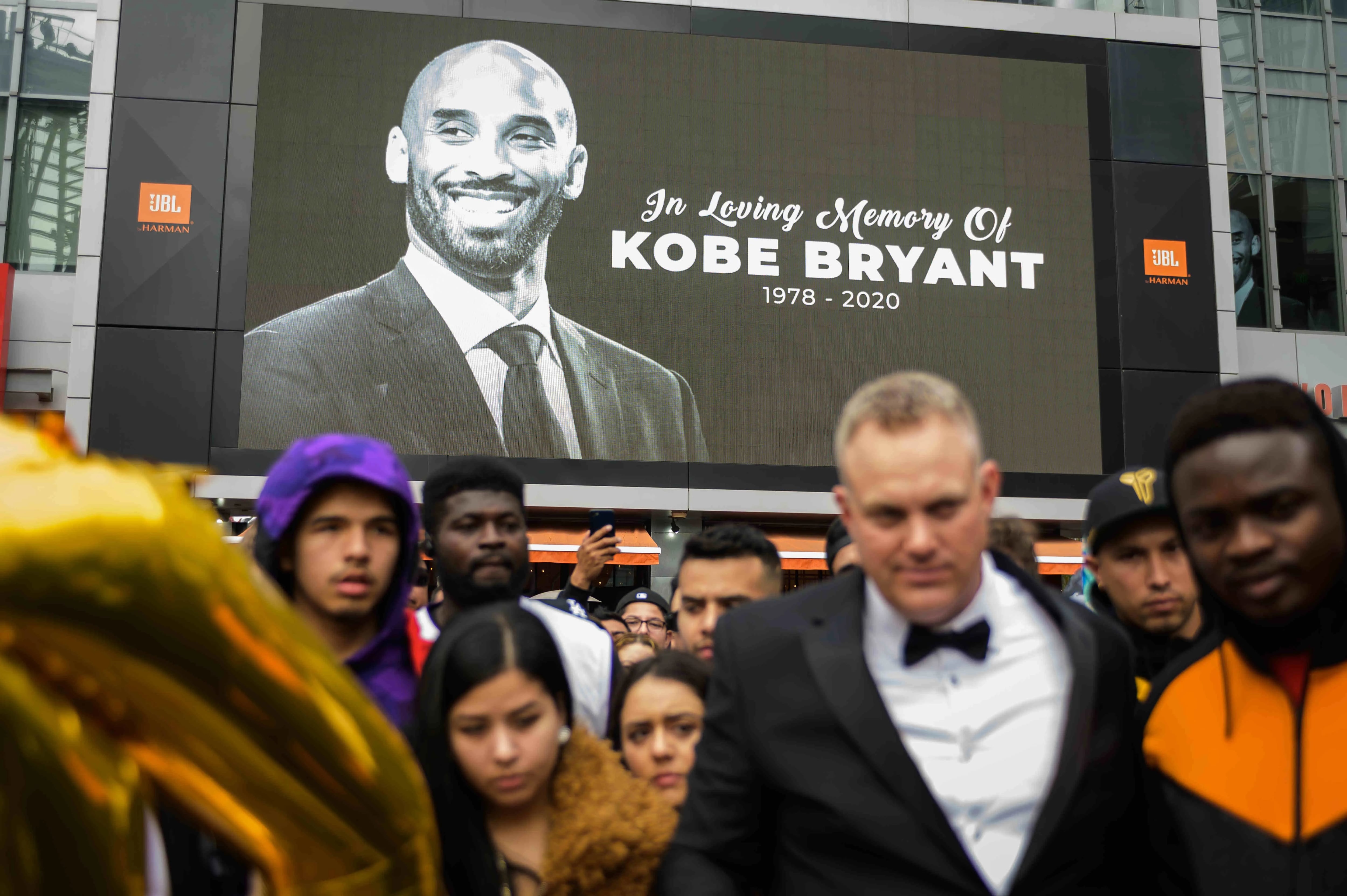 Kobe Bryant, daughter Gianna, among 9 killed in helicopter crash