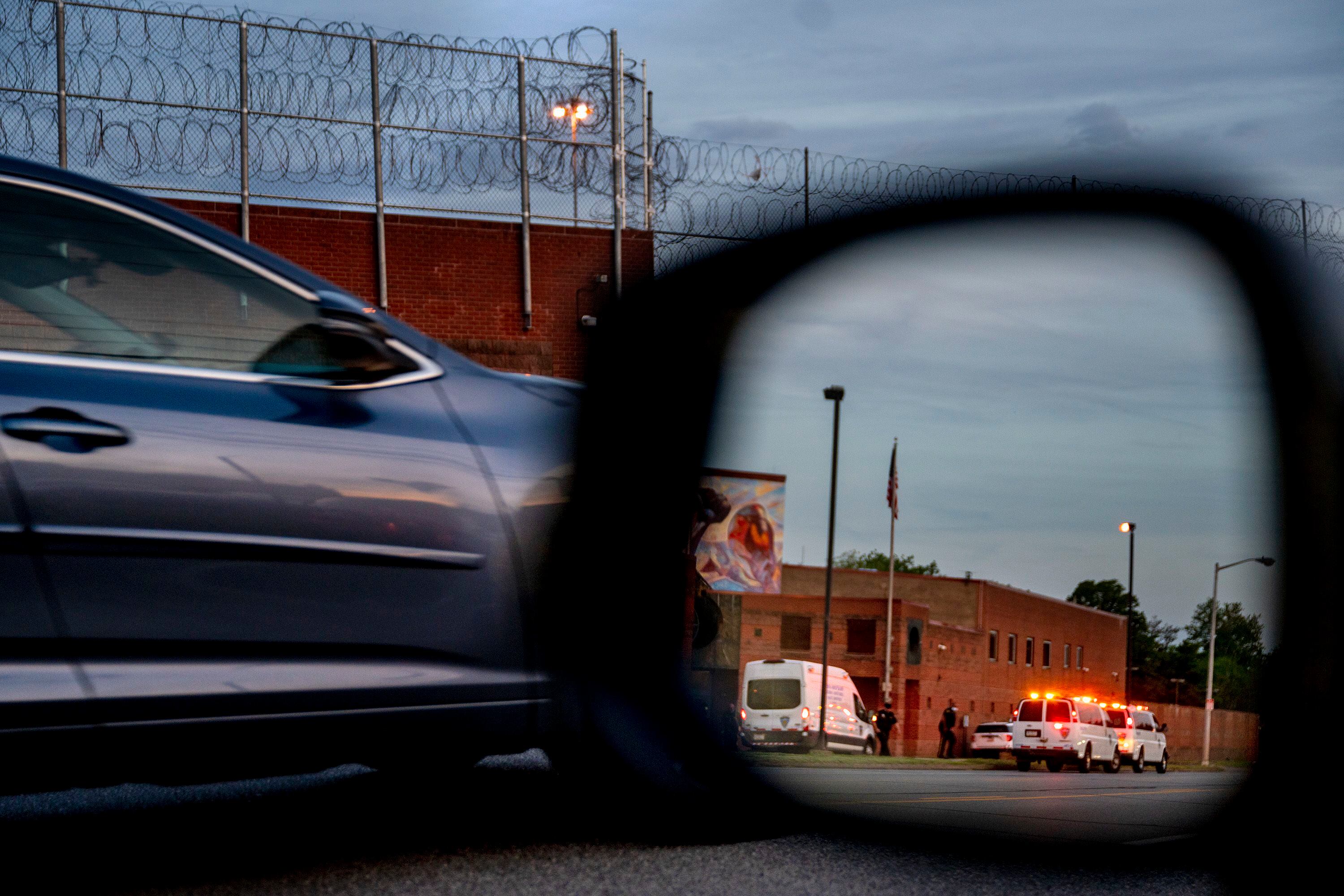 Woman aided Philadelphia prison break, police say