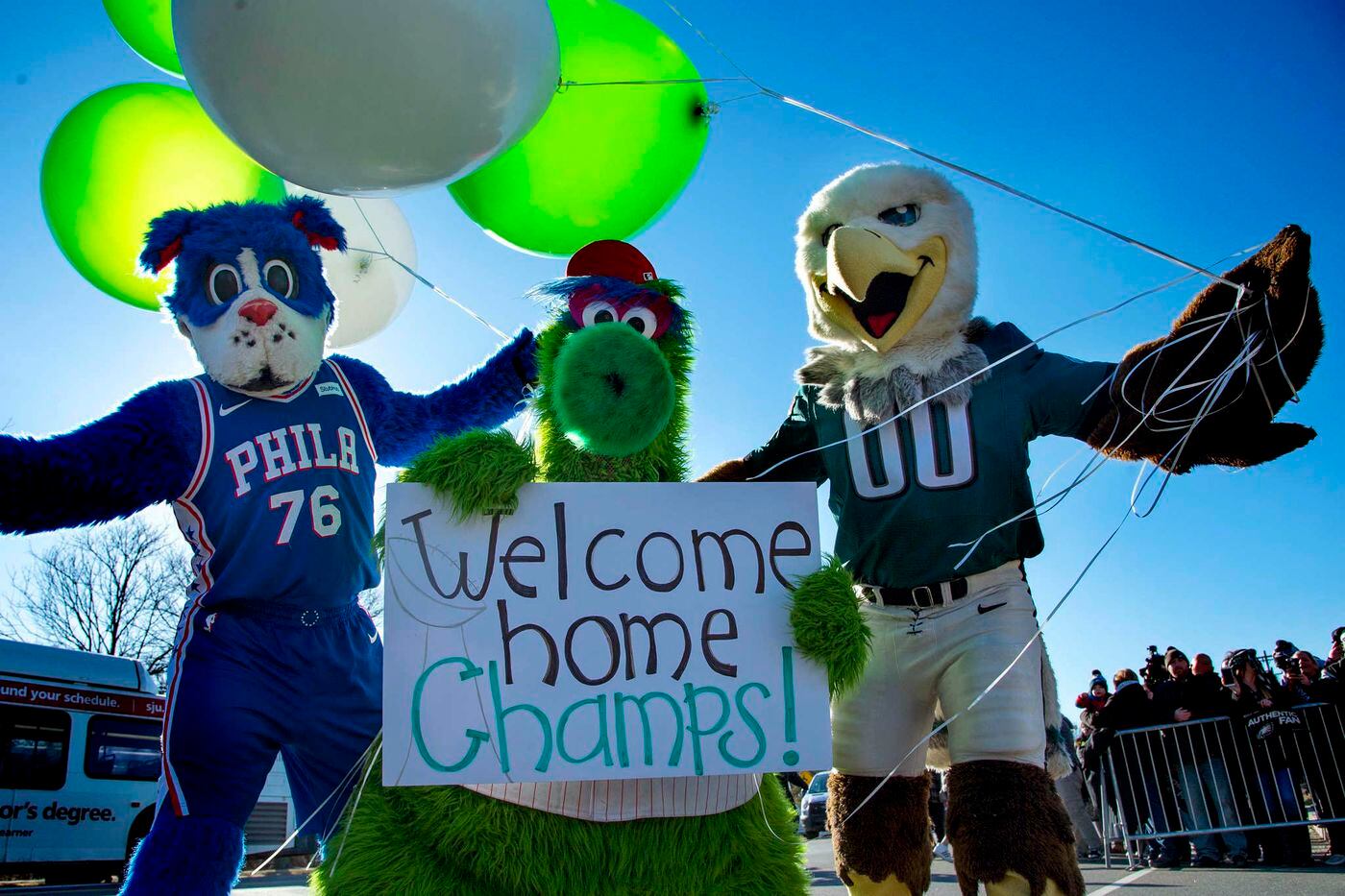 Eagles arrive in Philadelphia after winning first Super Bowl