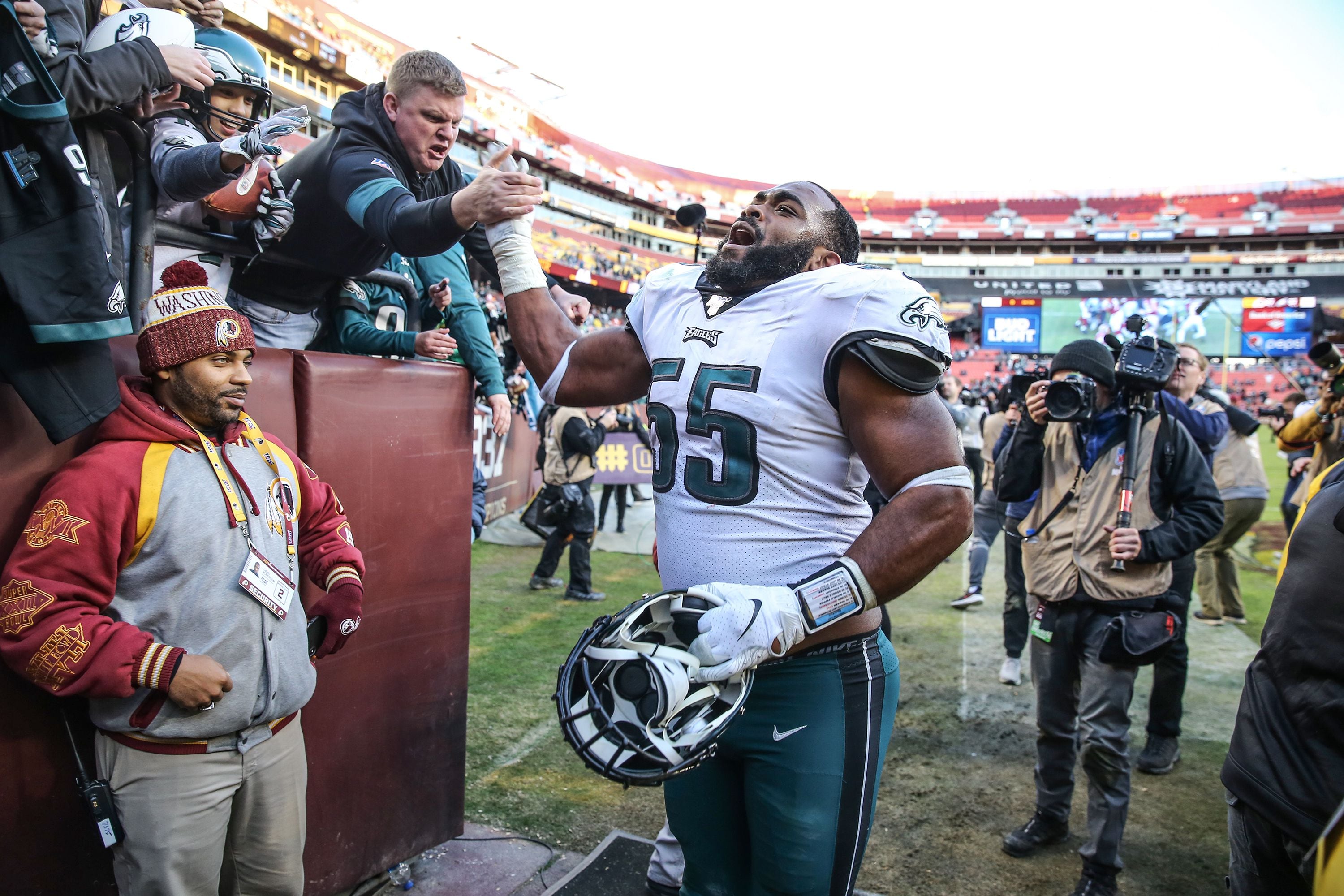 Game Recap: Eagles escape Washington with a 37-27 victory!