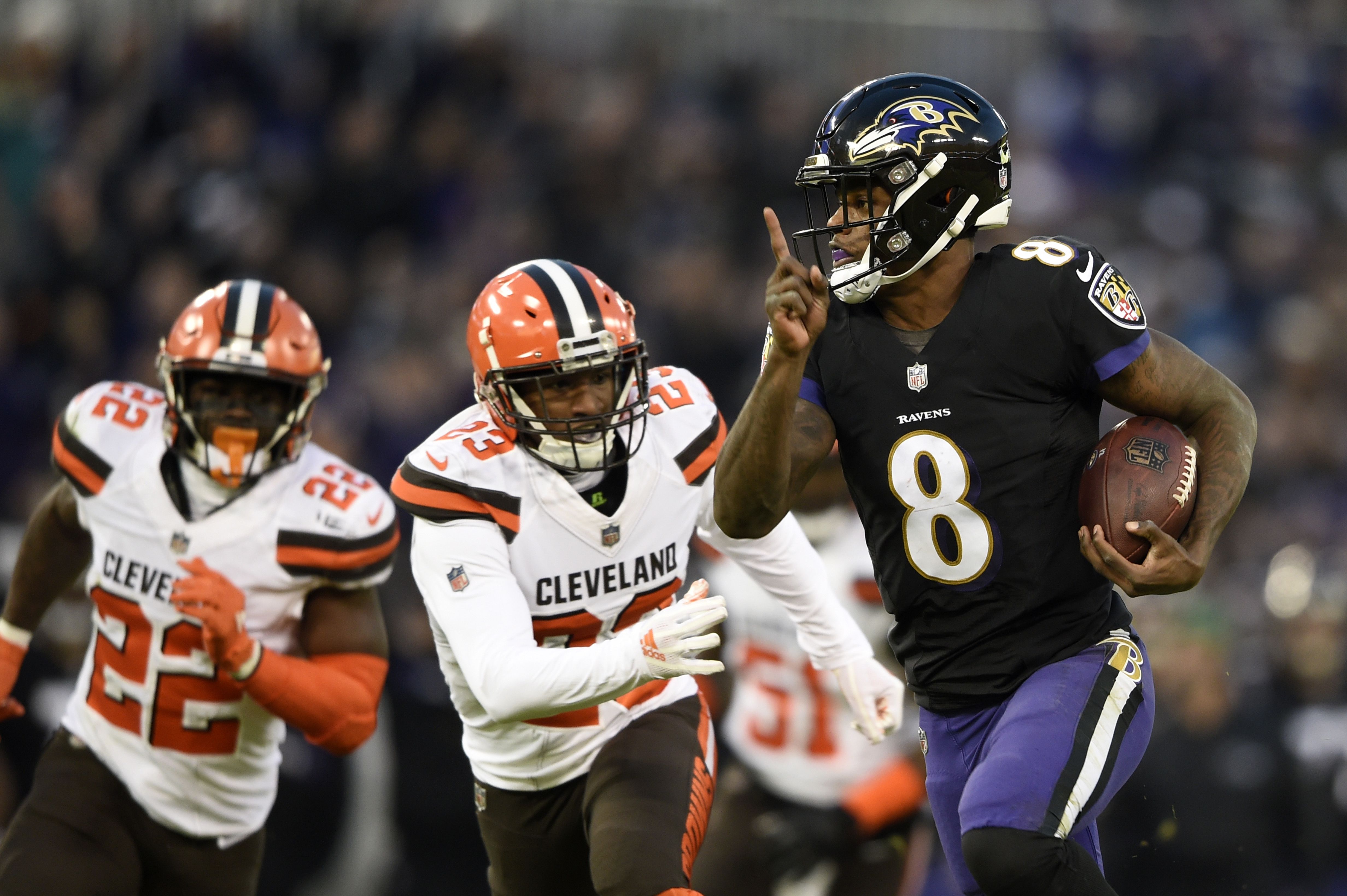 NFL playoffs picks: Vegas Vic flies high with the Ravens again