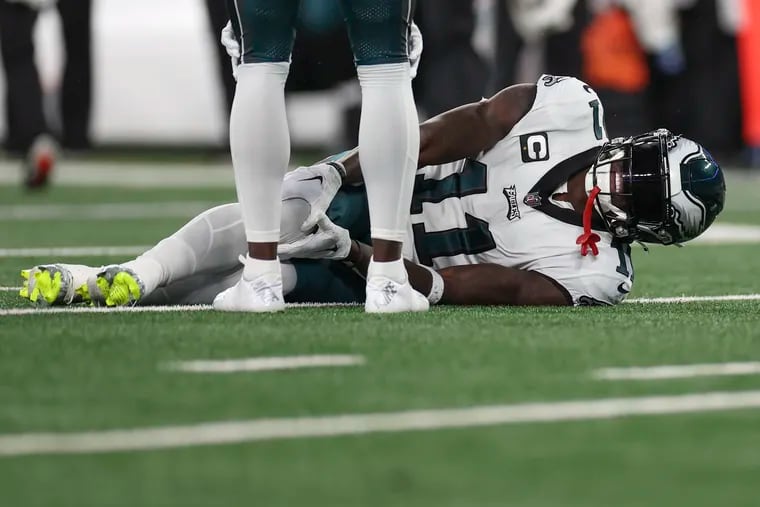 Eagles wide receiver A.J. Brown injured his knee against the Giants last Sunday.