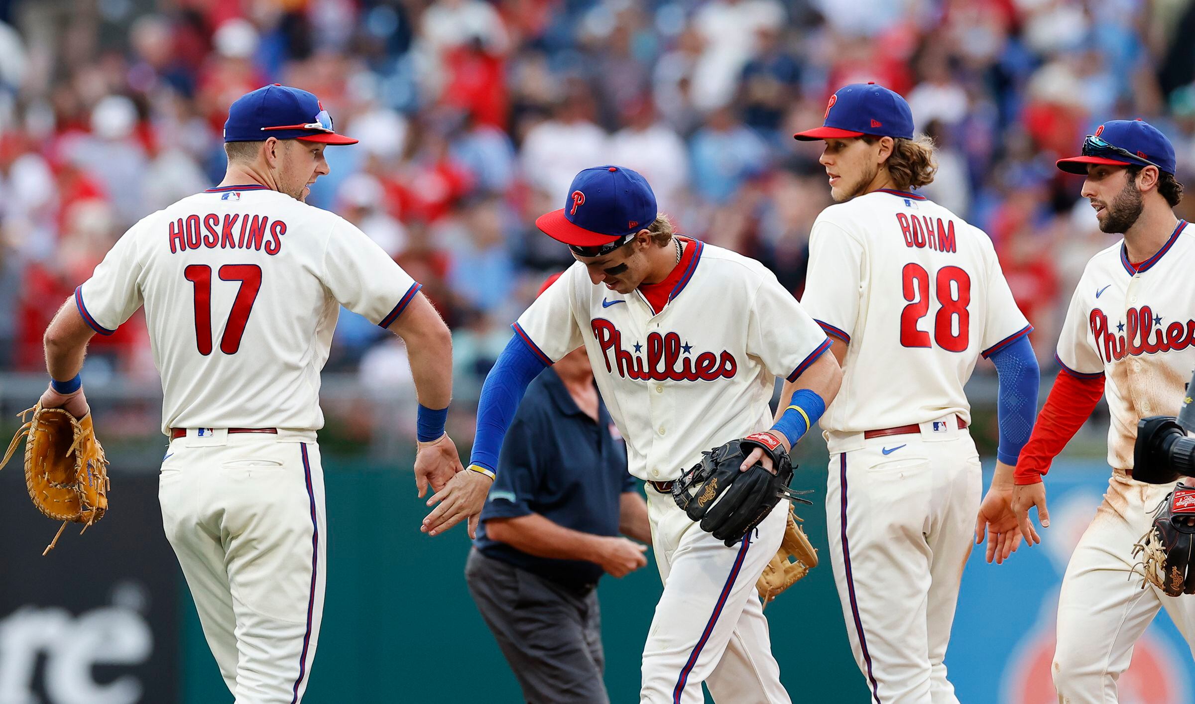 Salazar denies Keith Hernandez reports, amid swirl of questions