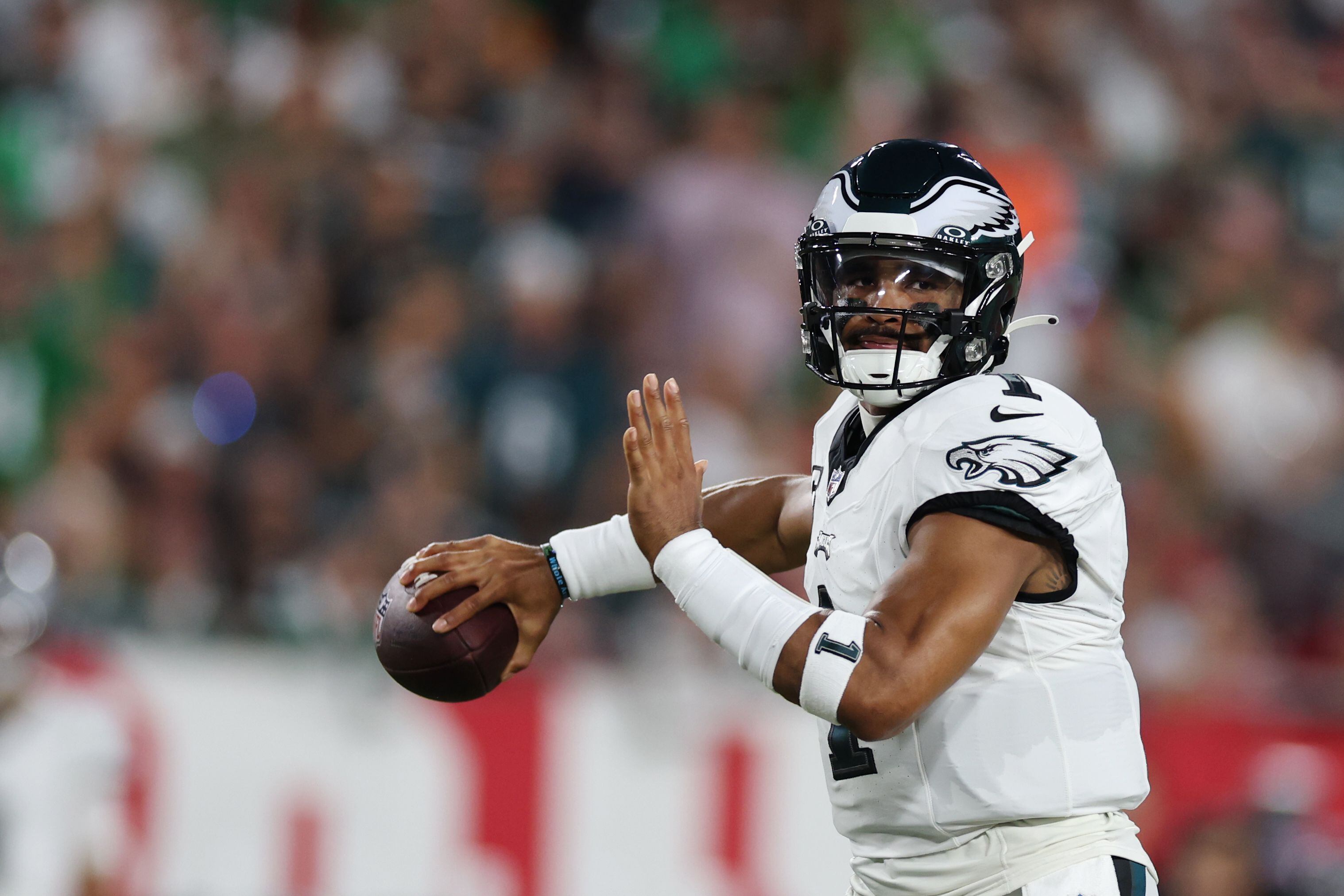 Jalen Hurts plays through 'flu-like symptoms' in an Eagles win, but  something is ailing the passing game