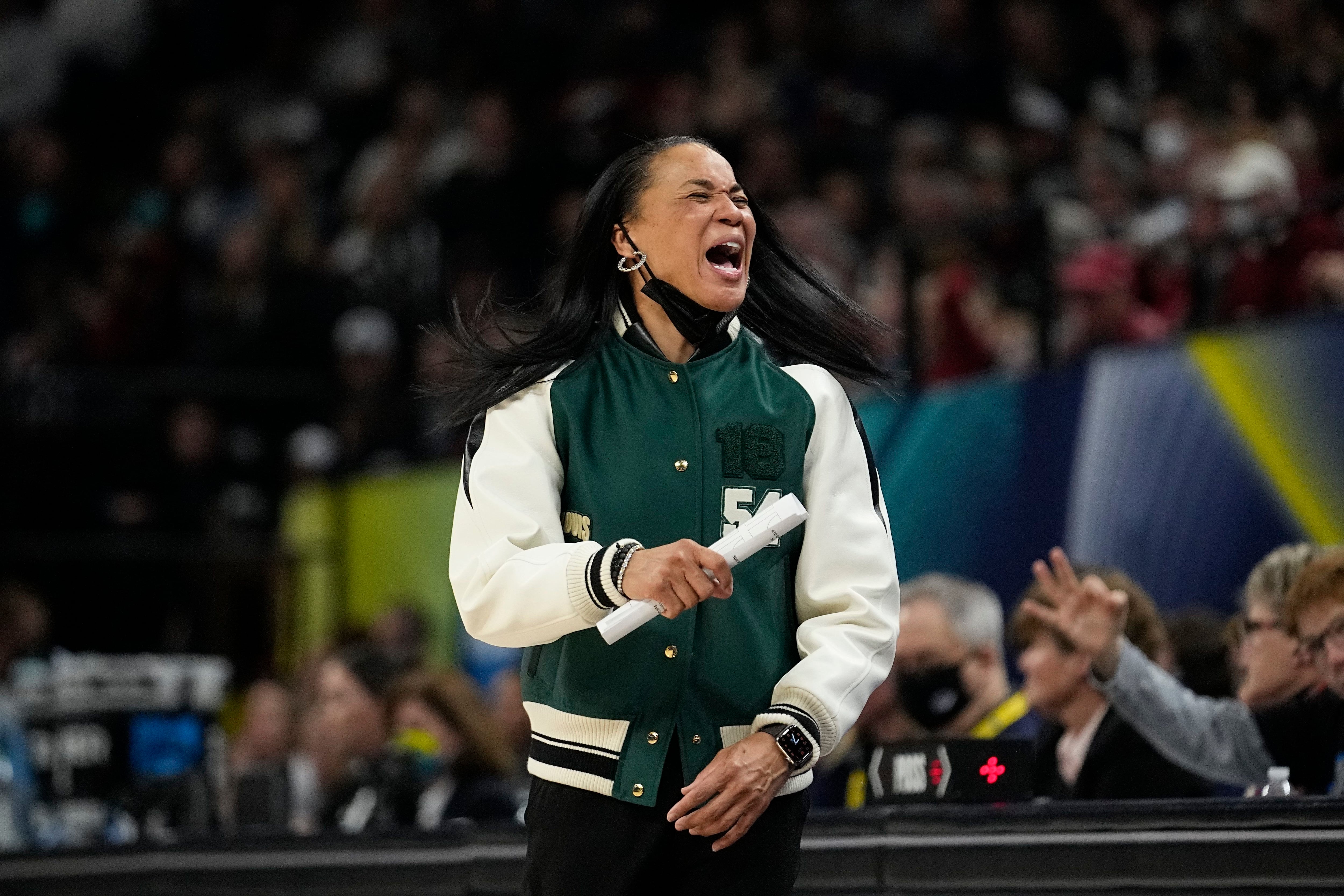 Dawn Staley Earns $22 Million Contract, Becomes Highest-Paid Black Head  Coach In Women's Basketball – ON THE RISE TO STARDOM