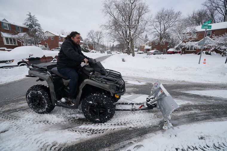 Philadelphia Snow Updates How Much Total Accumulation Road Conditions Weather Trash