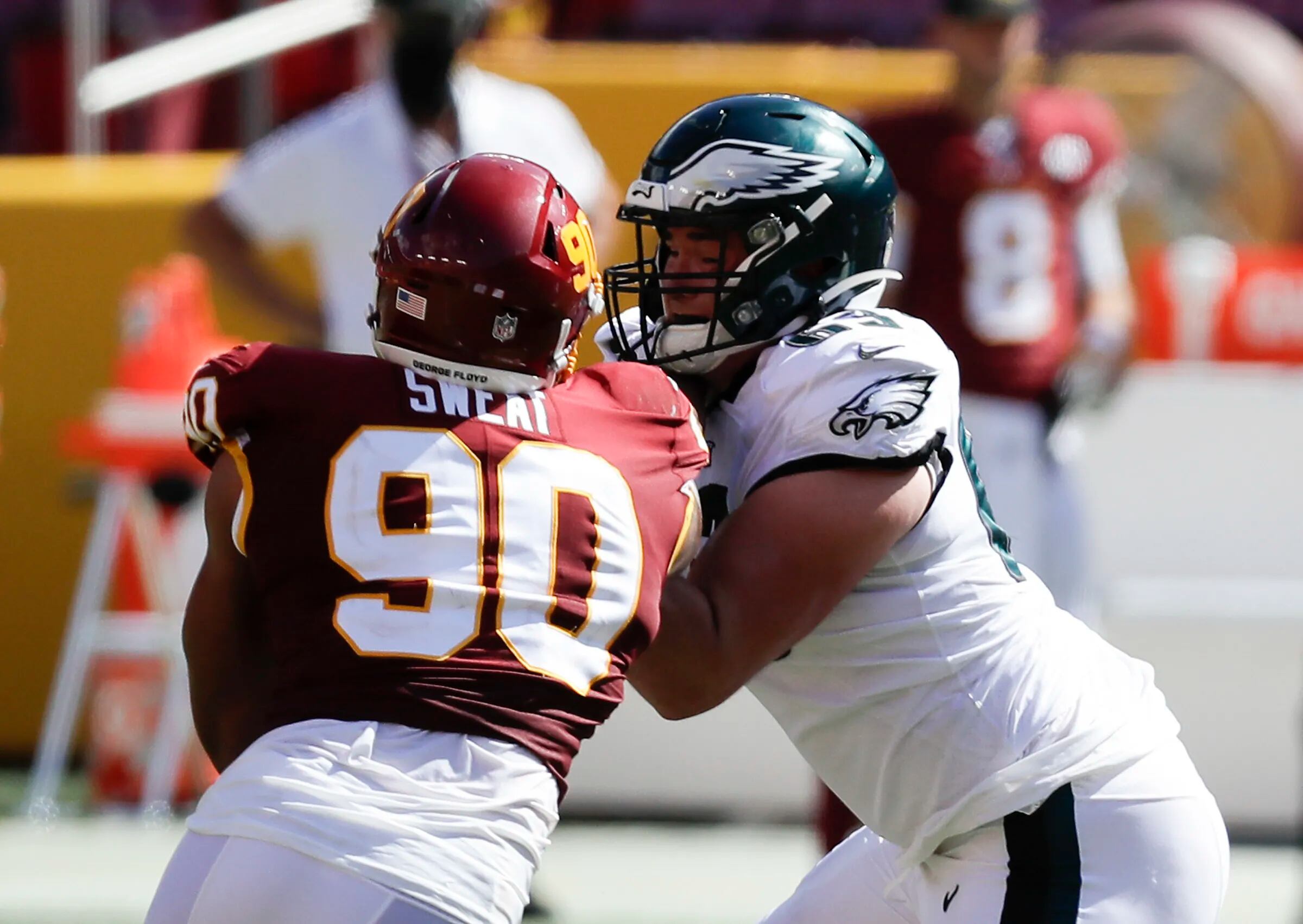 Philadelphia Eagles defensive end Ryan Kerrigan (90) warming up on