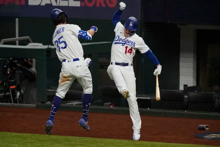 Urías MLB-high 15th W; Dodgers end Braves' 13-game road run