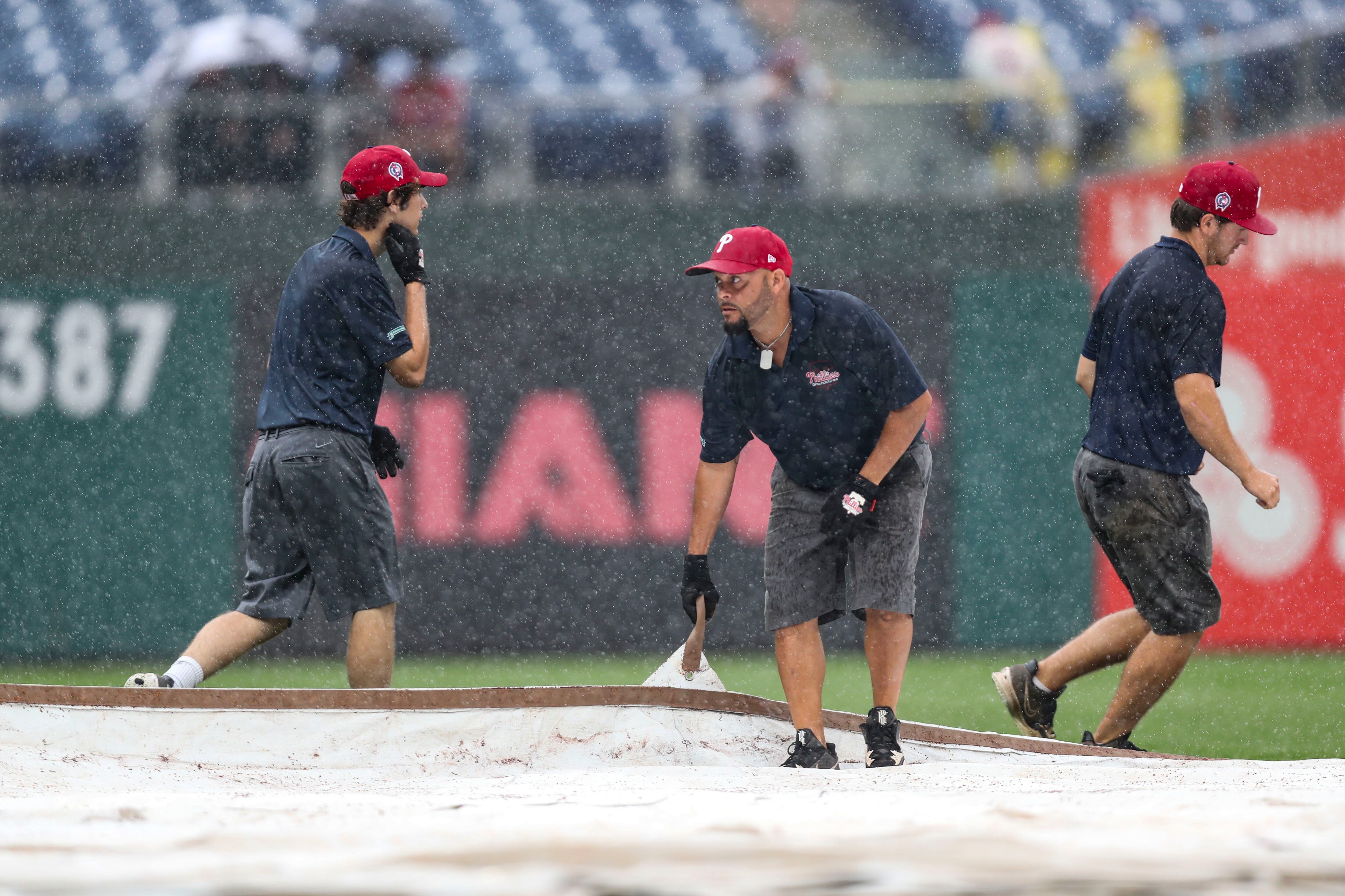 Philadelphia Phillies on X: Weather got rough, have to ✌️ out for a bit.  Headed into rain delay with a 6-5 lead over the Braves.   / X