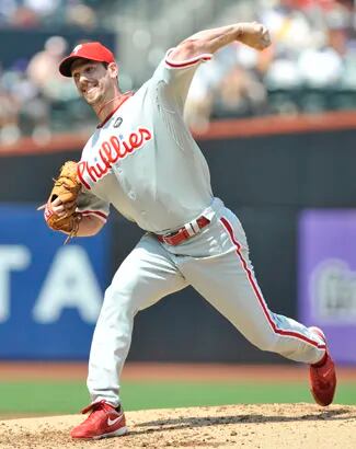 On October 28, 2009, Cliff Lee took the mound for the Phillies in