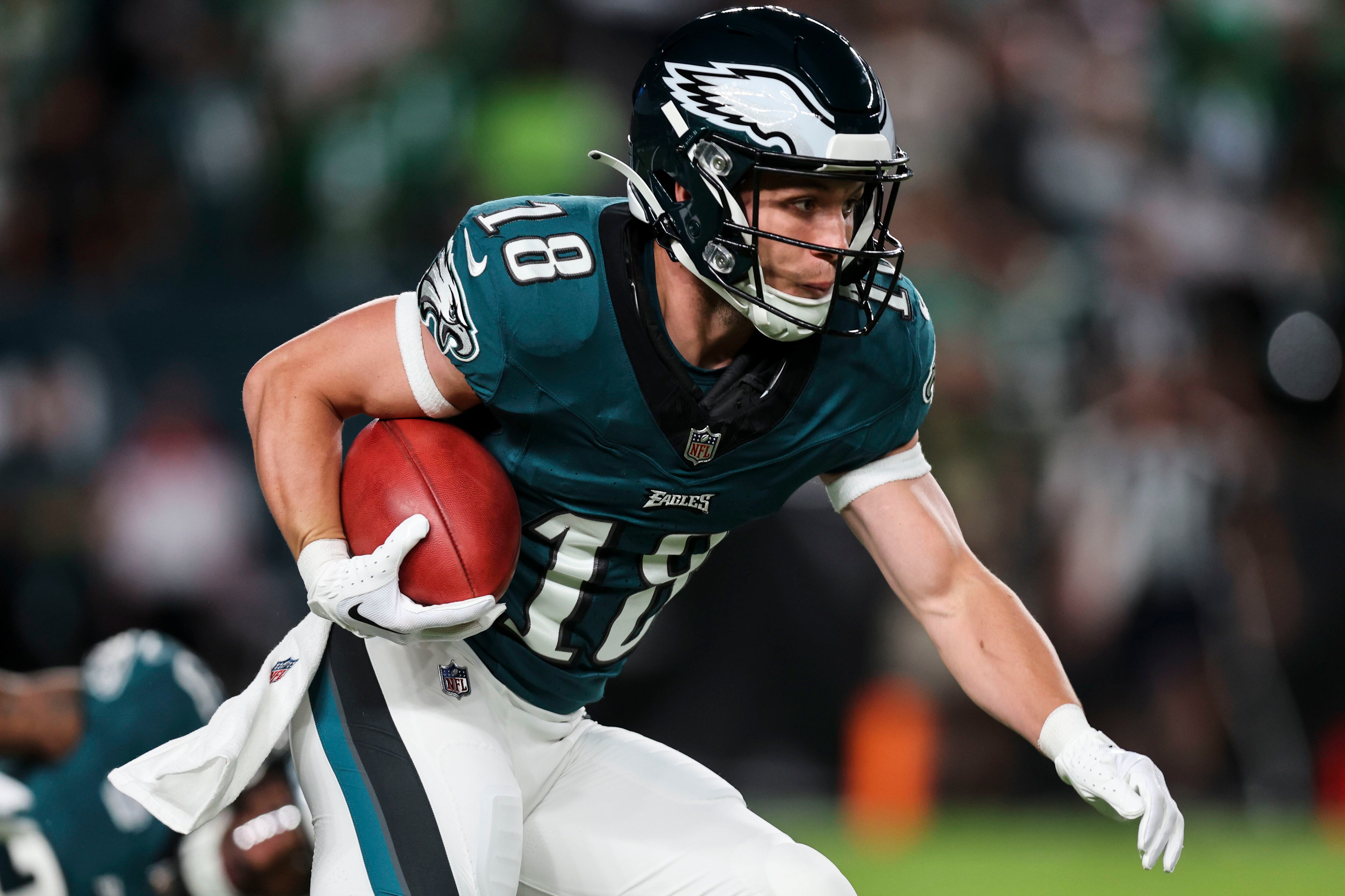 Philadelphia Eagles elevate three players from practice squad for