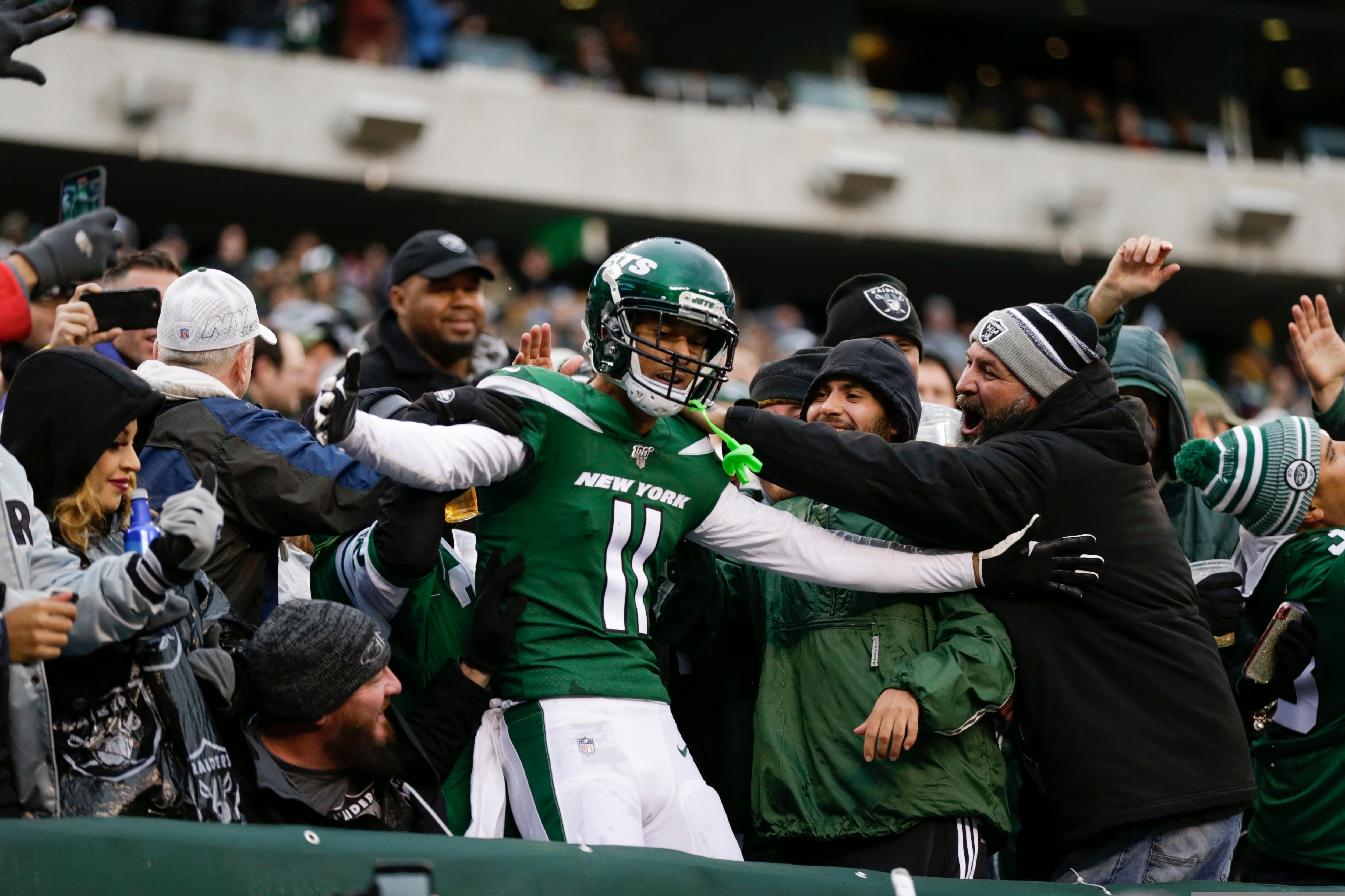 Wide receivers Demarcus Robinson and Davante Adams of the Las