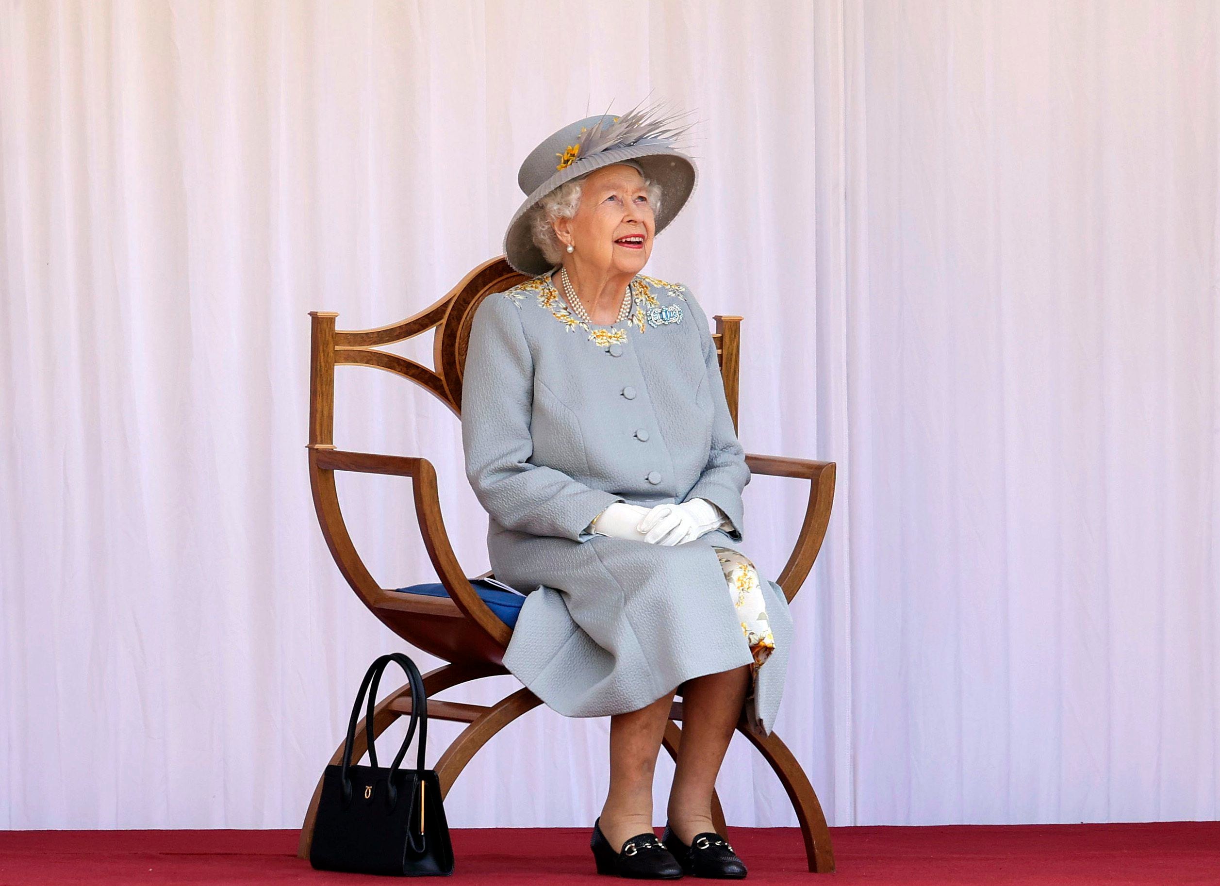 Queen Elizabeth II begins her reign with tears, UPI reports - UPI Archives