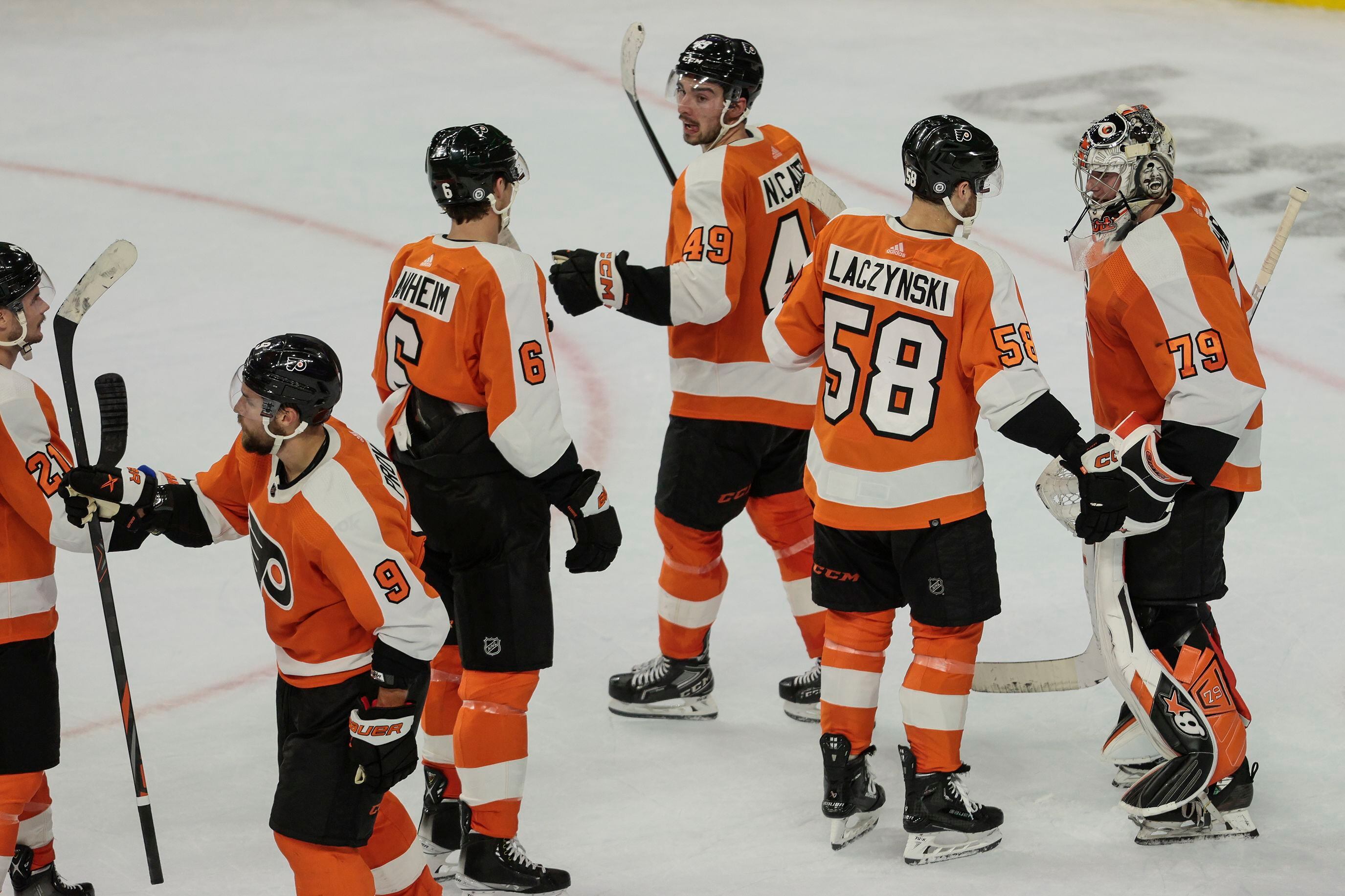Flyers 'find a way,' beat Devils 5-2 in season opener