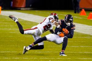 Bucs' Brady Denies Animosity Towards Bears' Foles