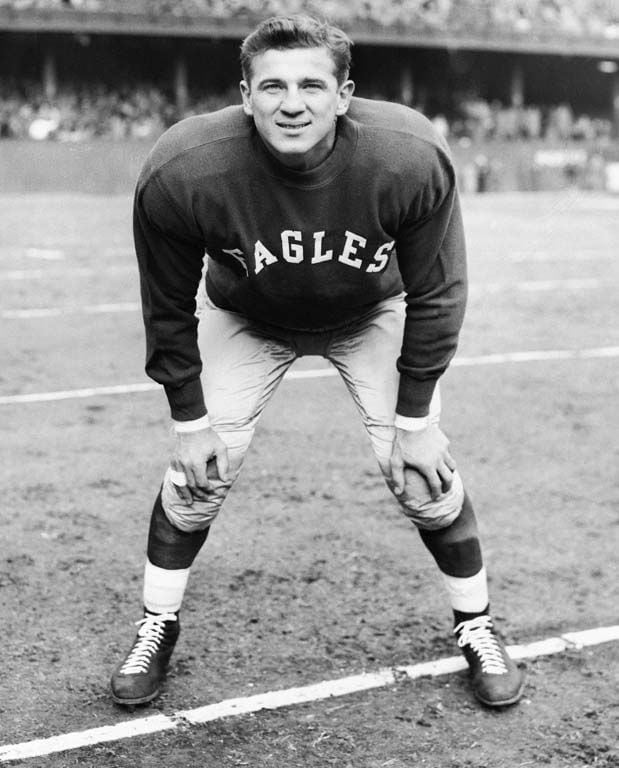 Chuck Bednarik dead, Philadelphia Eagles two-way player and Pro